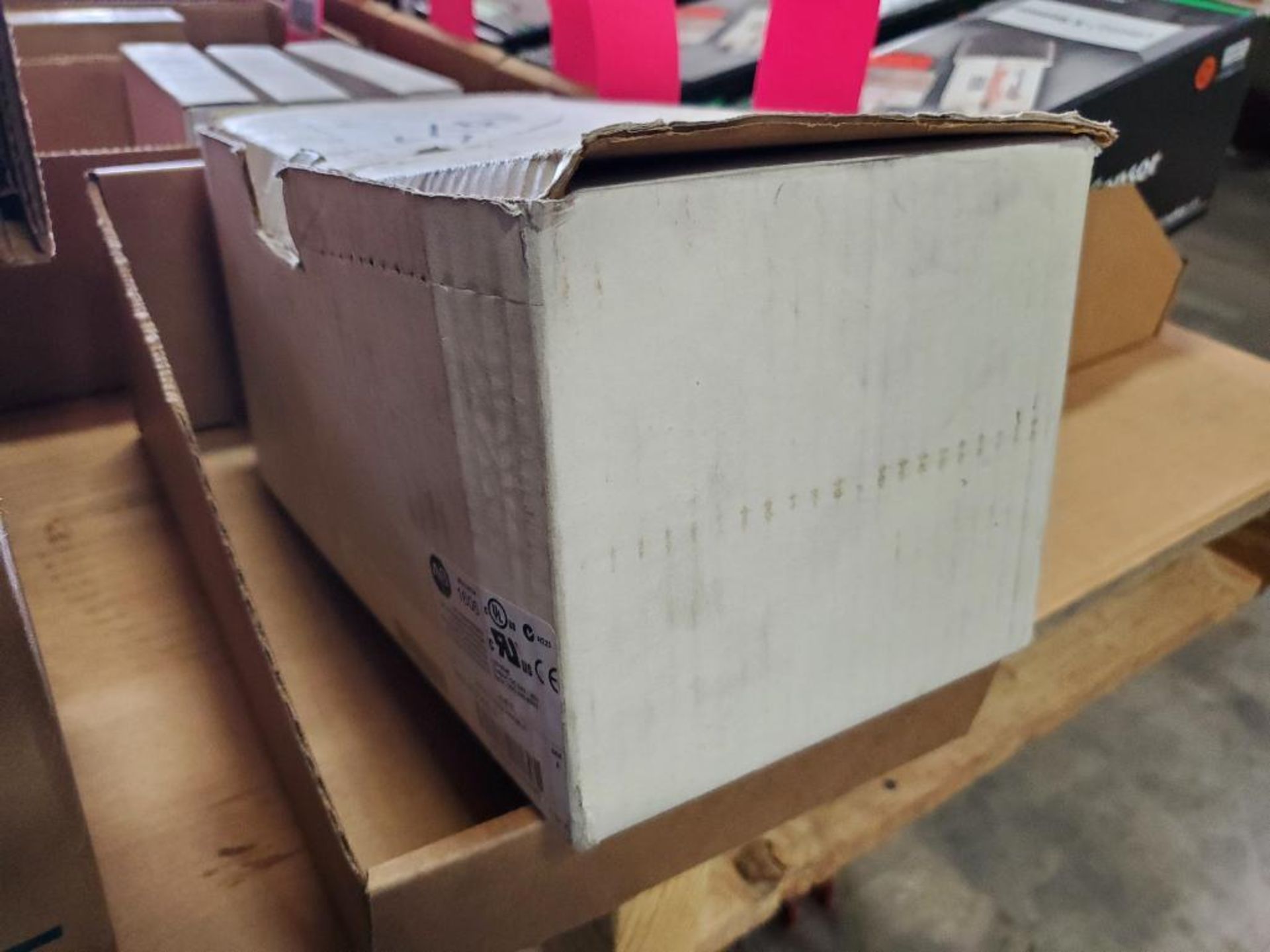 Allen Bradley power supply. Catalog number 1606-XL720E-3. New in box. - Image 4 of 5