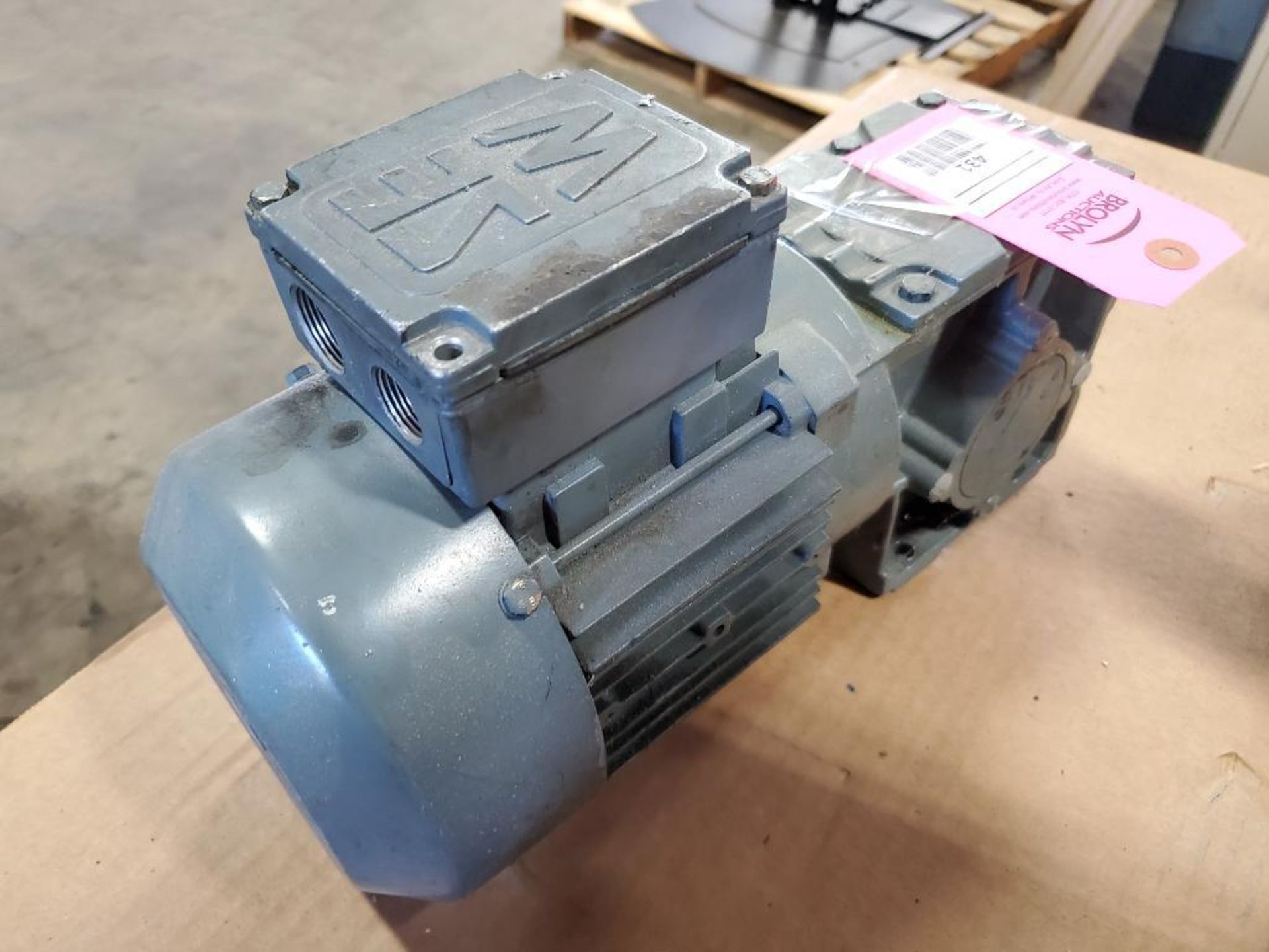 Sew Eurodrive motor with gearbox. - Image 4 of 4