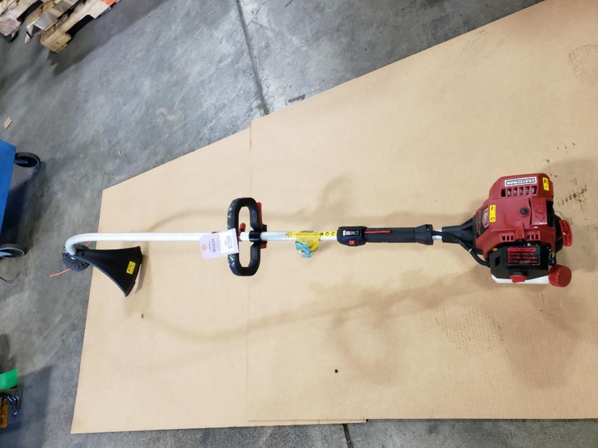 4 cycle Craftsman string trimmer. Pulls over, has compression.