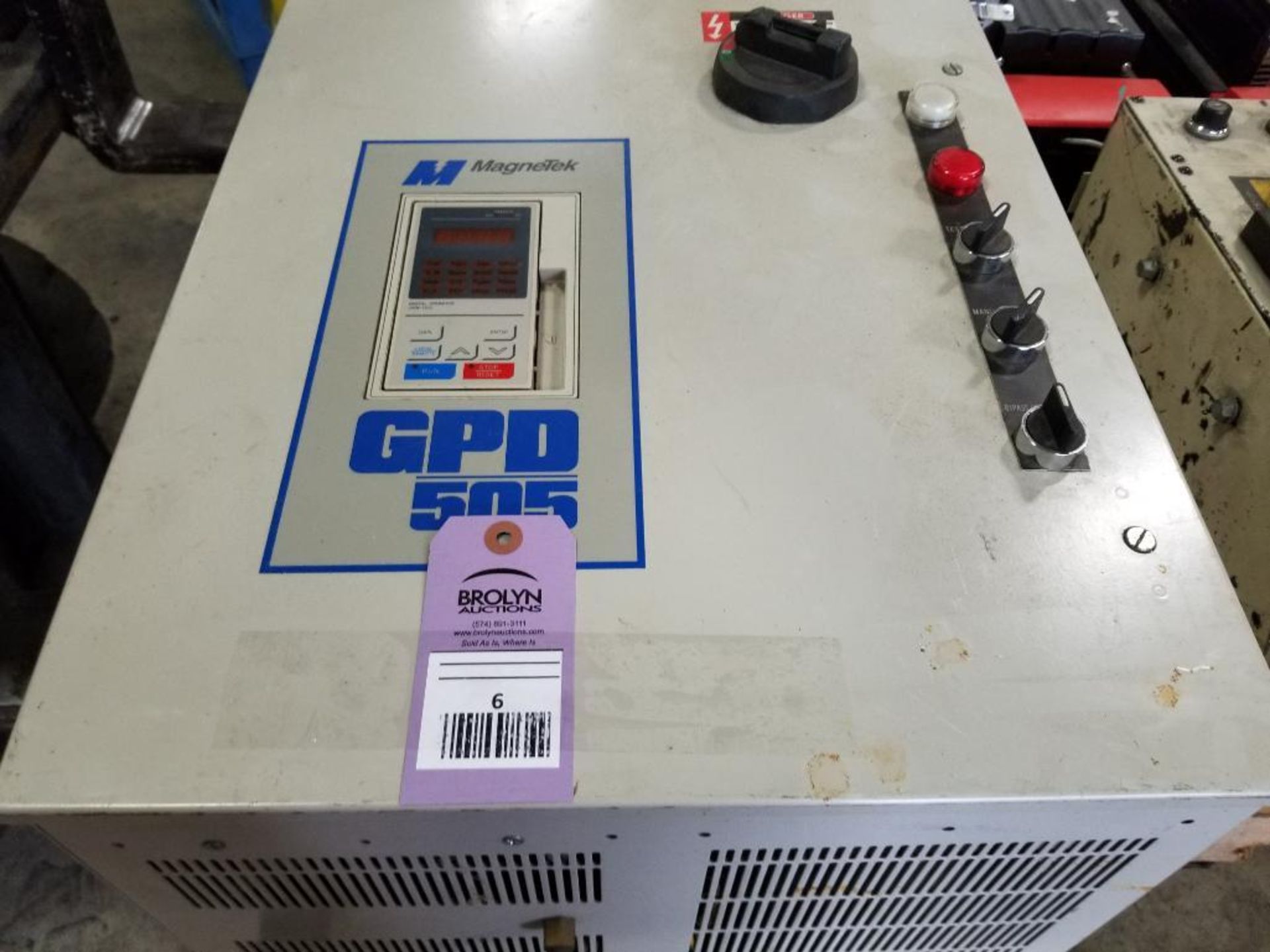 MagneTek AC drive. Model GPD505V-A017. 3 phase 200-220v, 0-230v output.