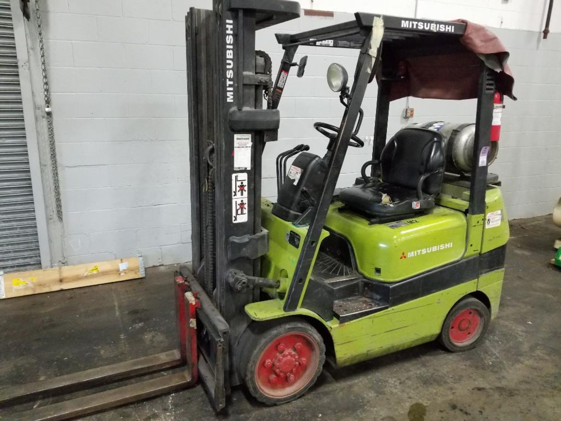 5000lb Mitsubishi propane forklift. Model FGC25K. 188in 3 stage lift w/ sideshift. - Image 4 of 23