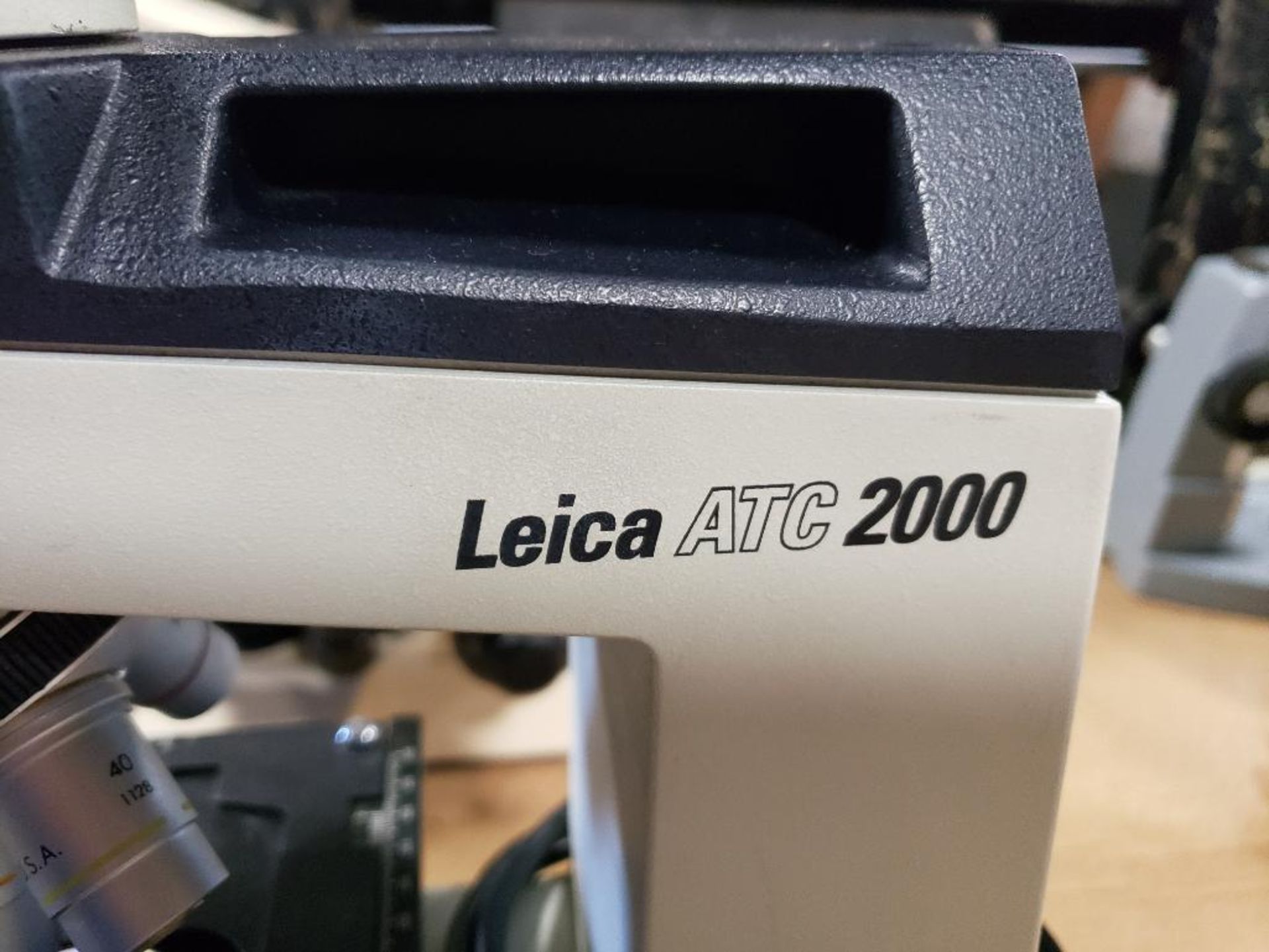 Leica stereo microscope. Model ATC2000. - Image 2 of 6