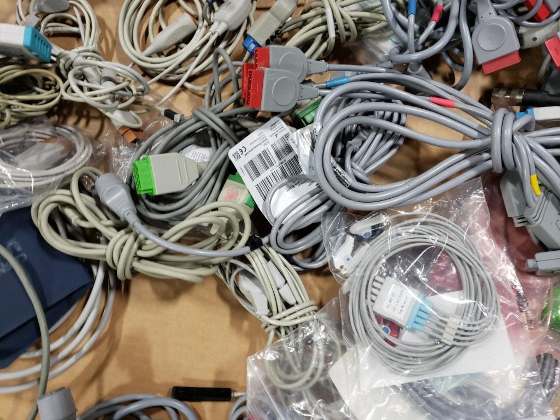 Large assortment of cords and cables. - Image 11 of 11