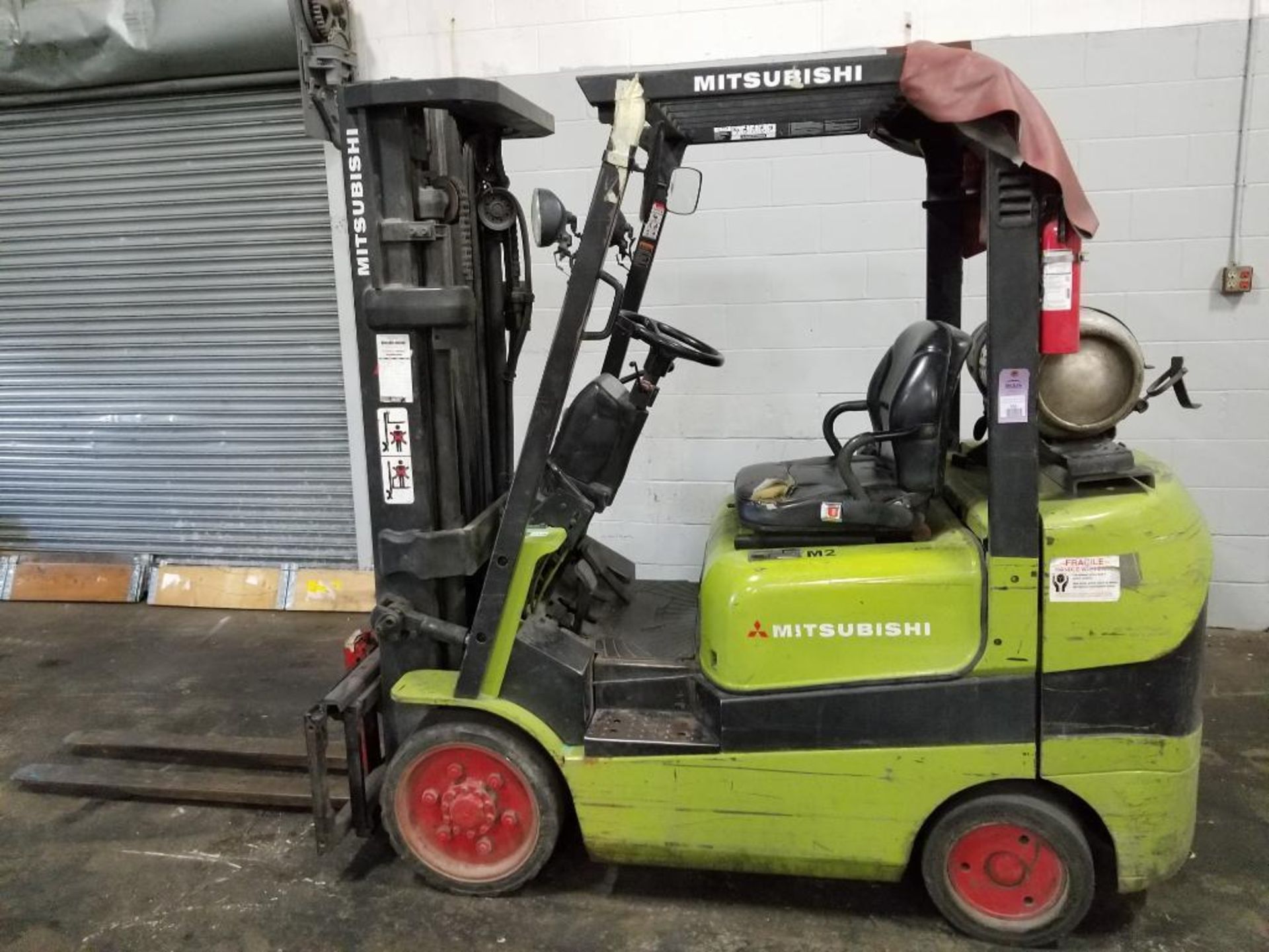 5000lb Mitsubishi propane forklift. Model FGC25K. 188in 3 stage lift w/ sideshift.