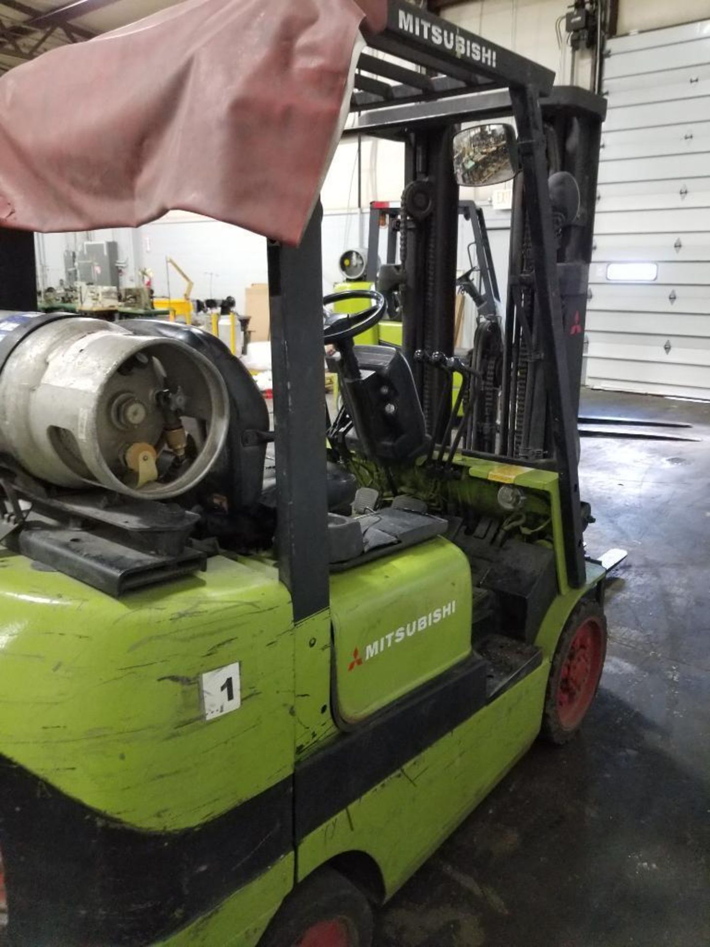 5000lb Mitsubishi propane forklift. Model FGC25K. 188in 3 stage lift w/ sideshift. - Image 20 of 23