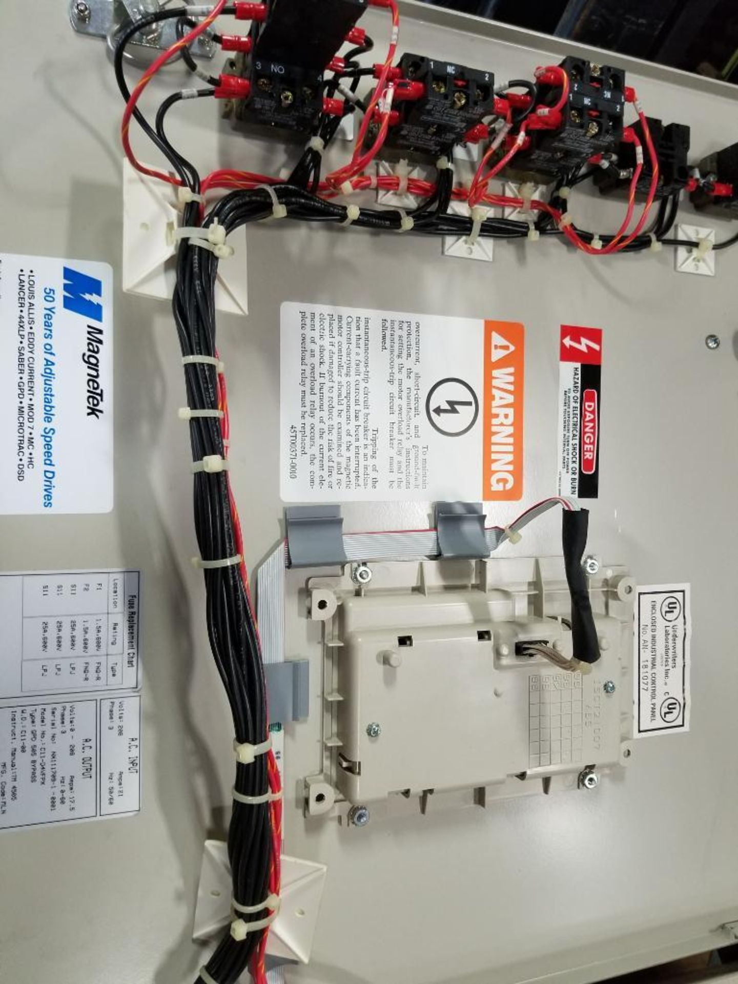 MagneTek AC drive. Model GPD505V-A017. 3 phase 200-220v, 0-230v output. - Image 5 of 16