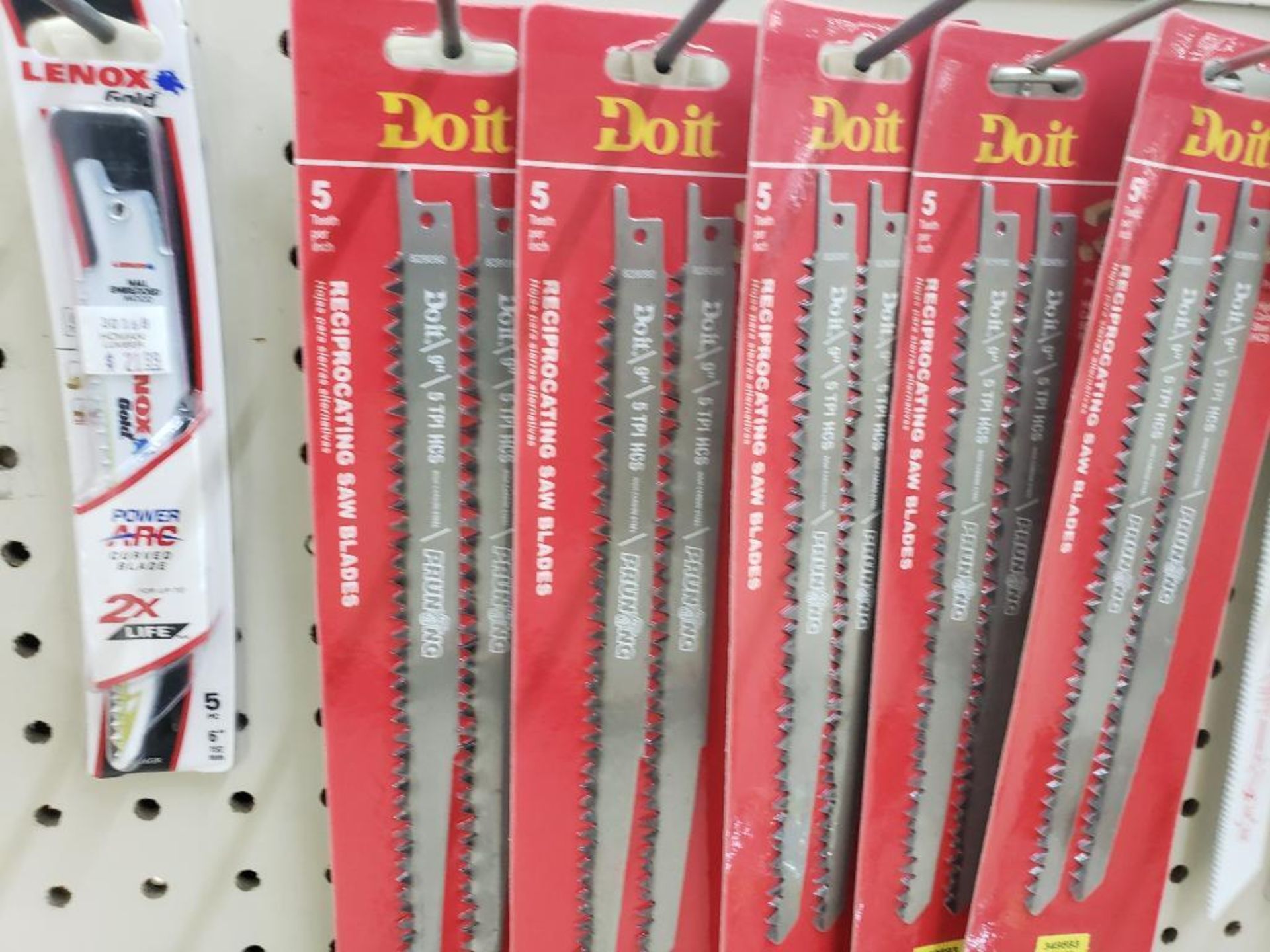 Assorted reciprocating saw blades. New in package. - Image 3 of 6