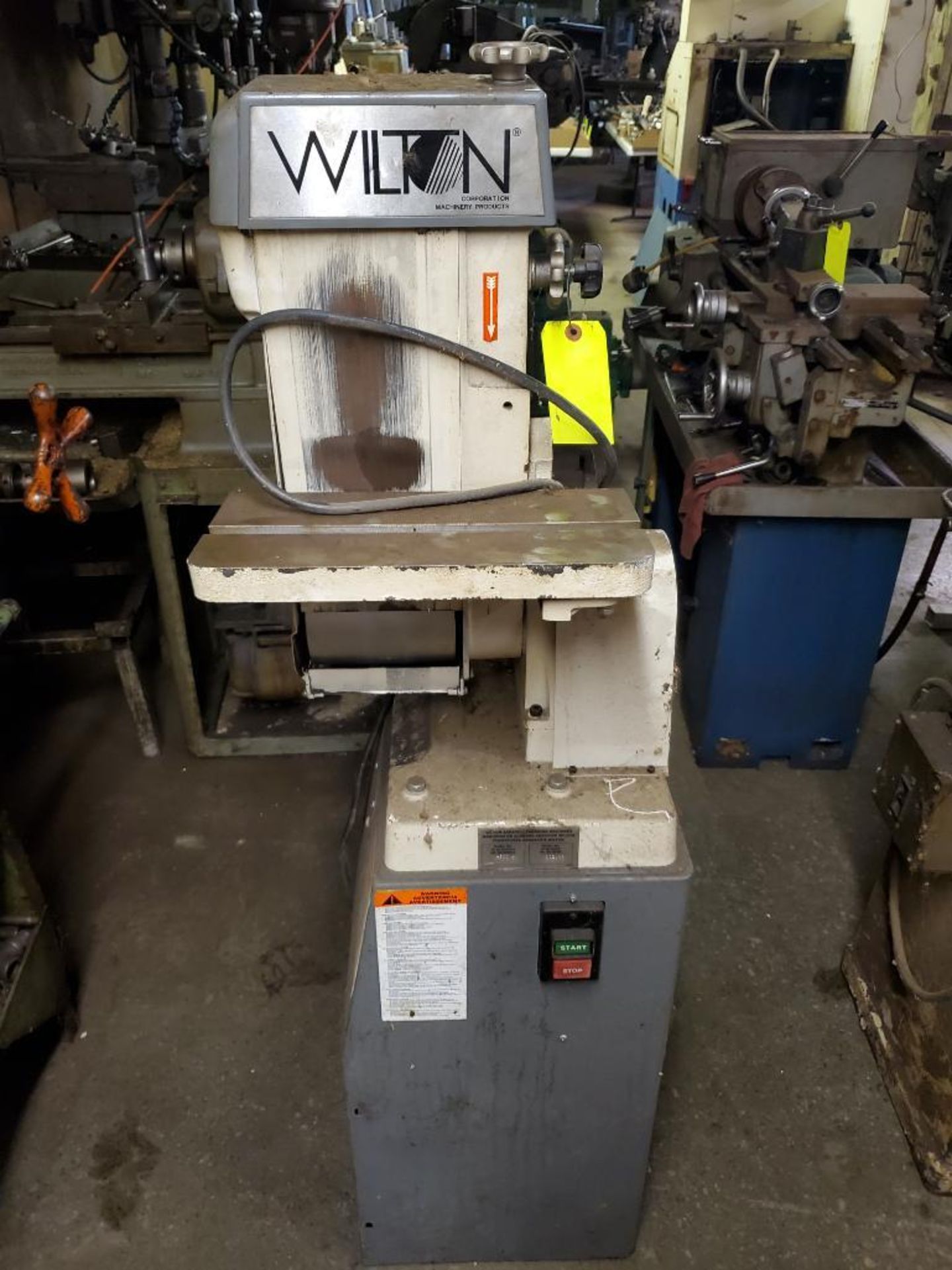 Wilton combination belt and disc sander. Model 4300A. 115v single phase.