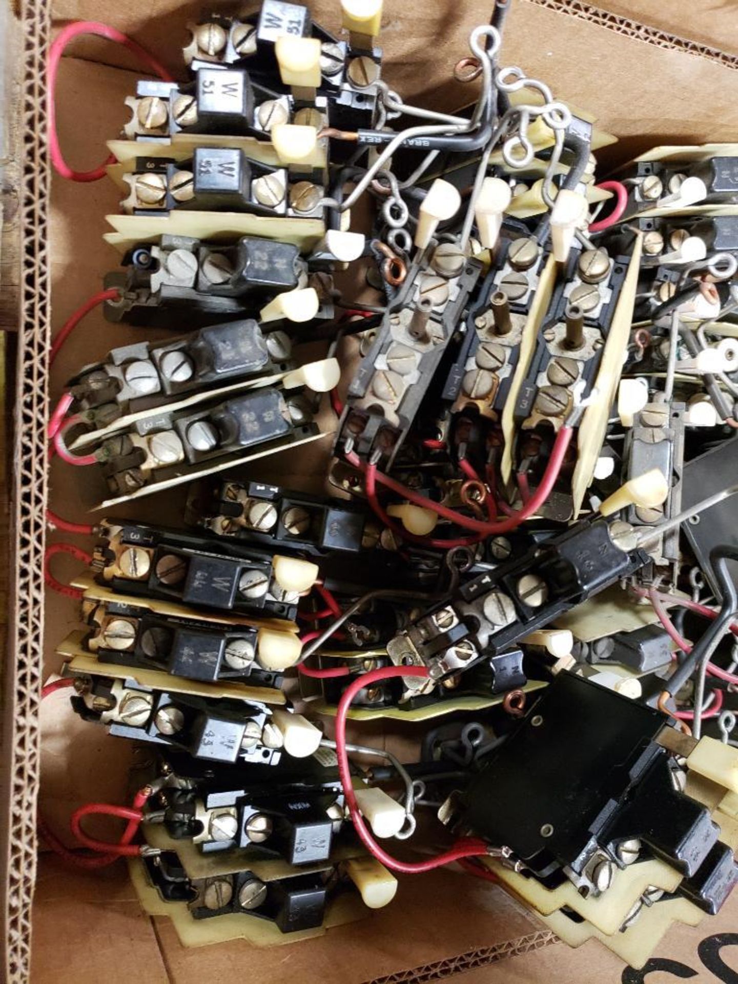 Assorted electrical starter relays. - Image 2 of 5