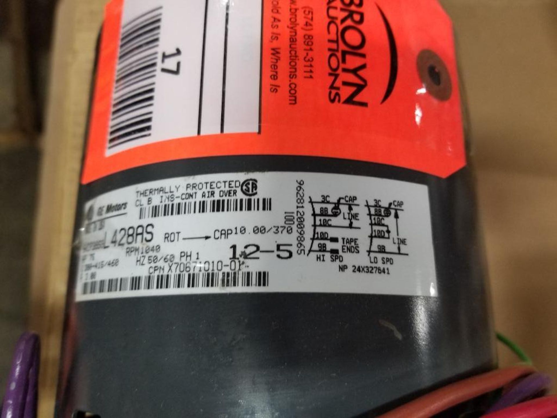 .75HP GE Motors air over 5KCP39SG-L428AS. 1PH, 380-415/460V, 1040RPM. New. - Image 4 of 7