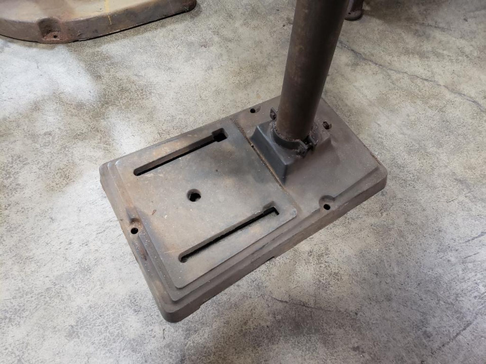 Sears Craftsman drill press. 1/2HP motor, 115/230V, 1PH, 1725RPM. - Image 8 of 10