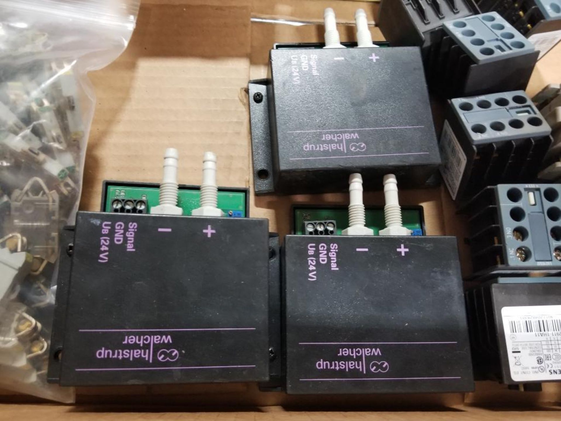 Assorted electrical contactors, relay, modules. Allen Bradley, Siemens, Halstrup Welcher. - Image 5 of 10