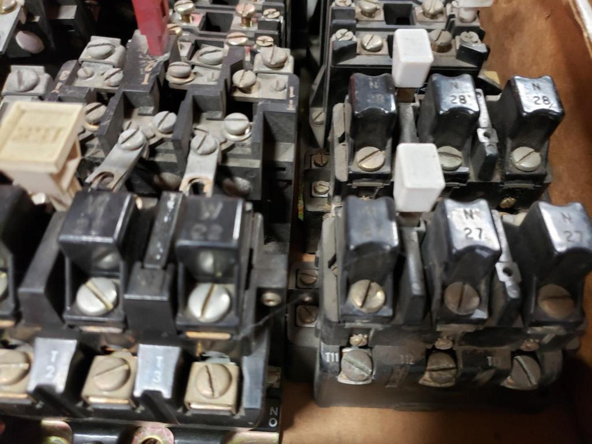 Assorted electrical starter relays. - Image 4 of 6