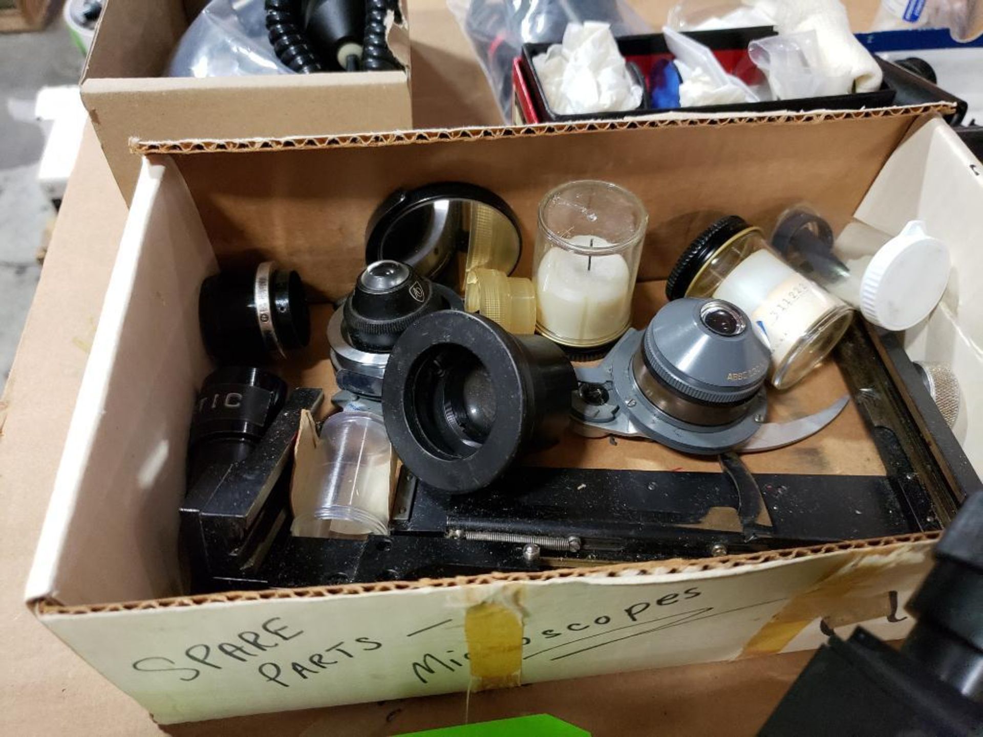 Assorted microscope equipment. - Image 7 of 12