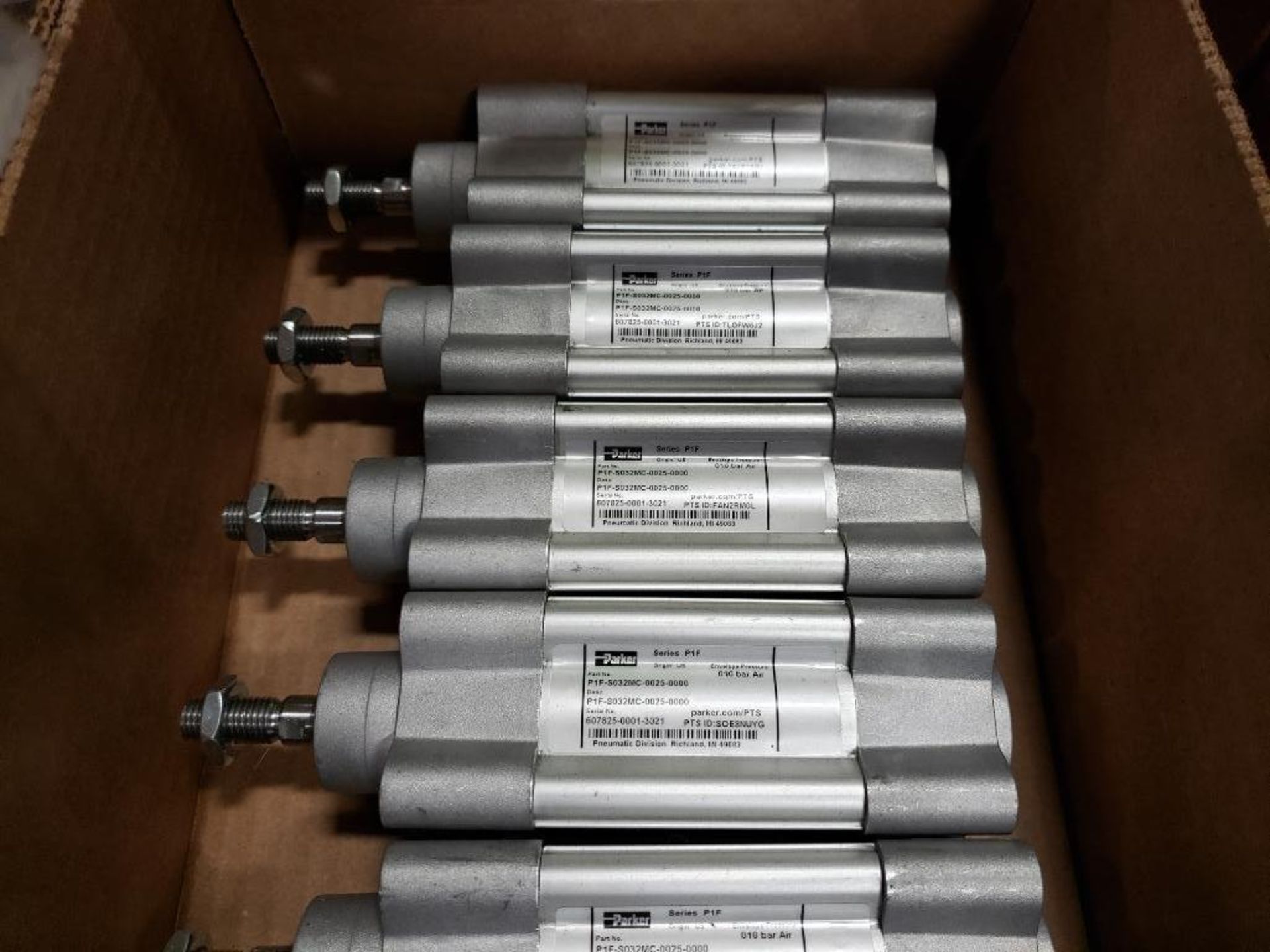 Qty 6 - Parker P1F-S032MC-0025-0000 pneumatic cylinder. - Image 3 of 4