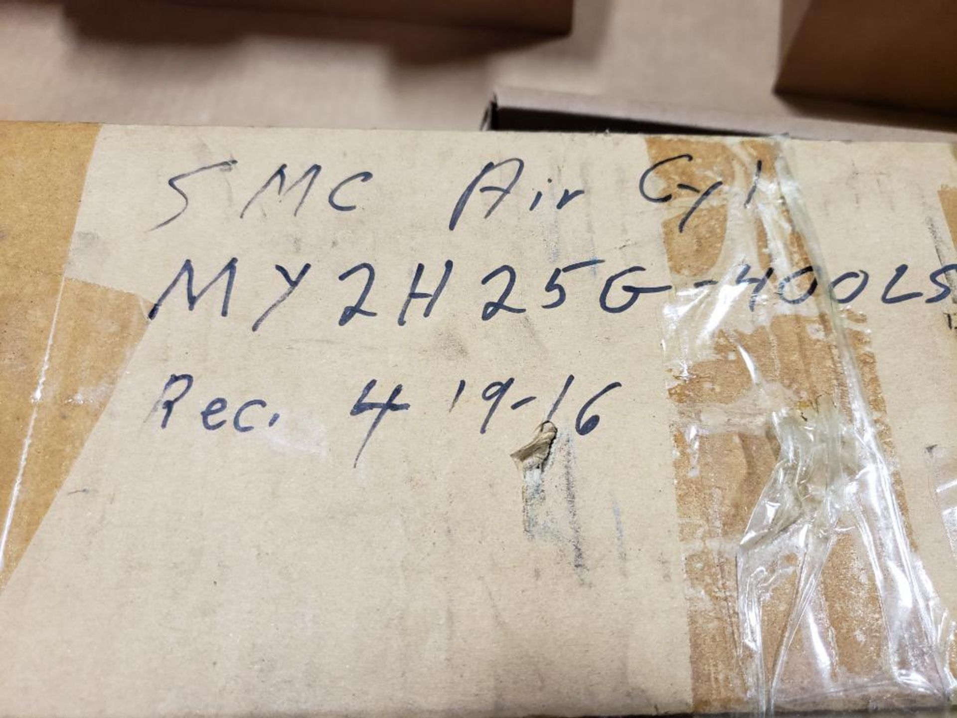 SMC pneumatic cylinder. MY2H25G-400LS. New in box. - Image 3 of 3