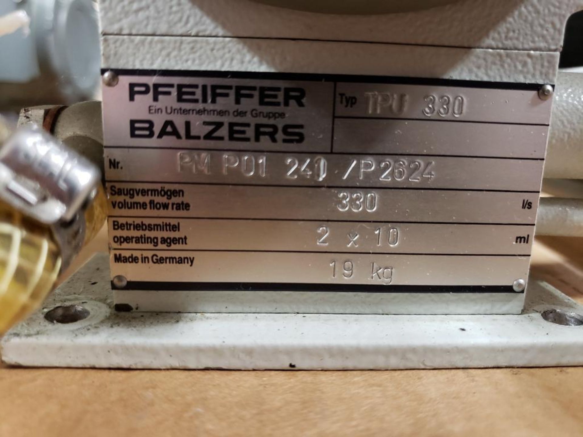 Pfeiffer Balzers TPU 330 turbo vacuum pump. PM-P01-240/P2624. - Image 5 of 7