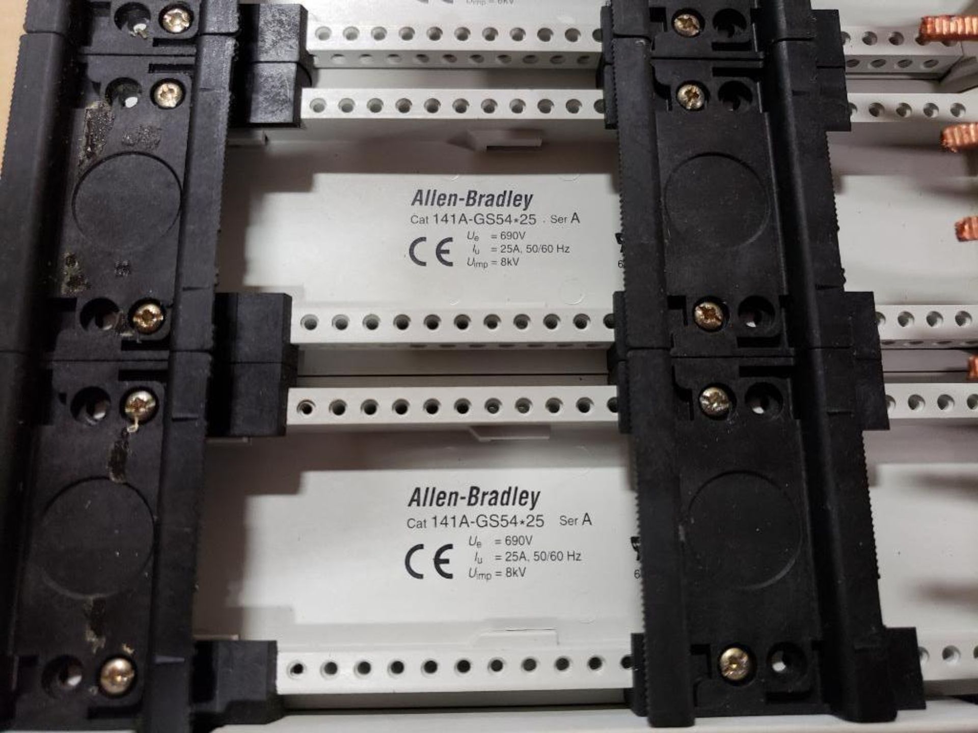 Allen Bradley 141A-CUJ250 busbar and rail module system. - Image 2 of 6