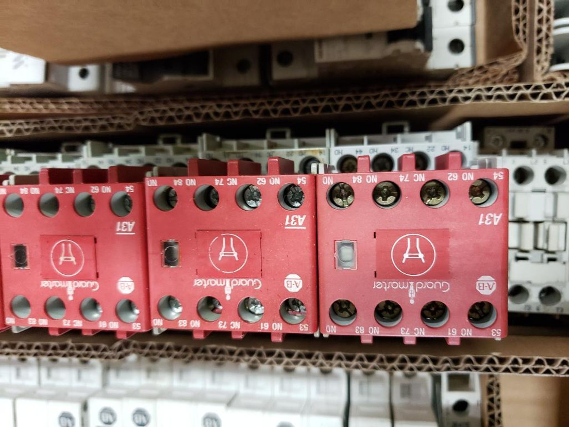 Assorted electrical safety contactor. Allen Bradley. - Image 6 of 7