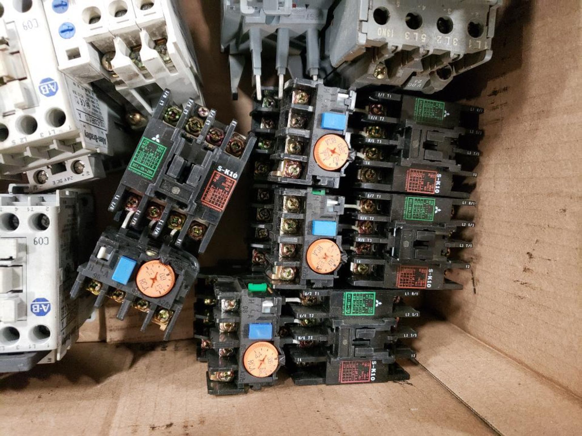 Large assortment of electrical. - Image 8 of 10