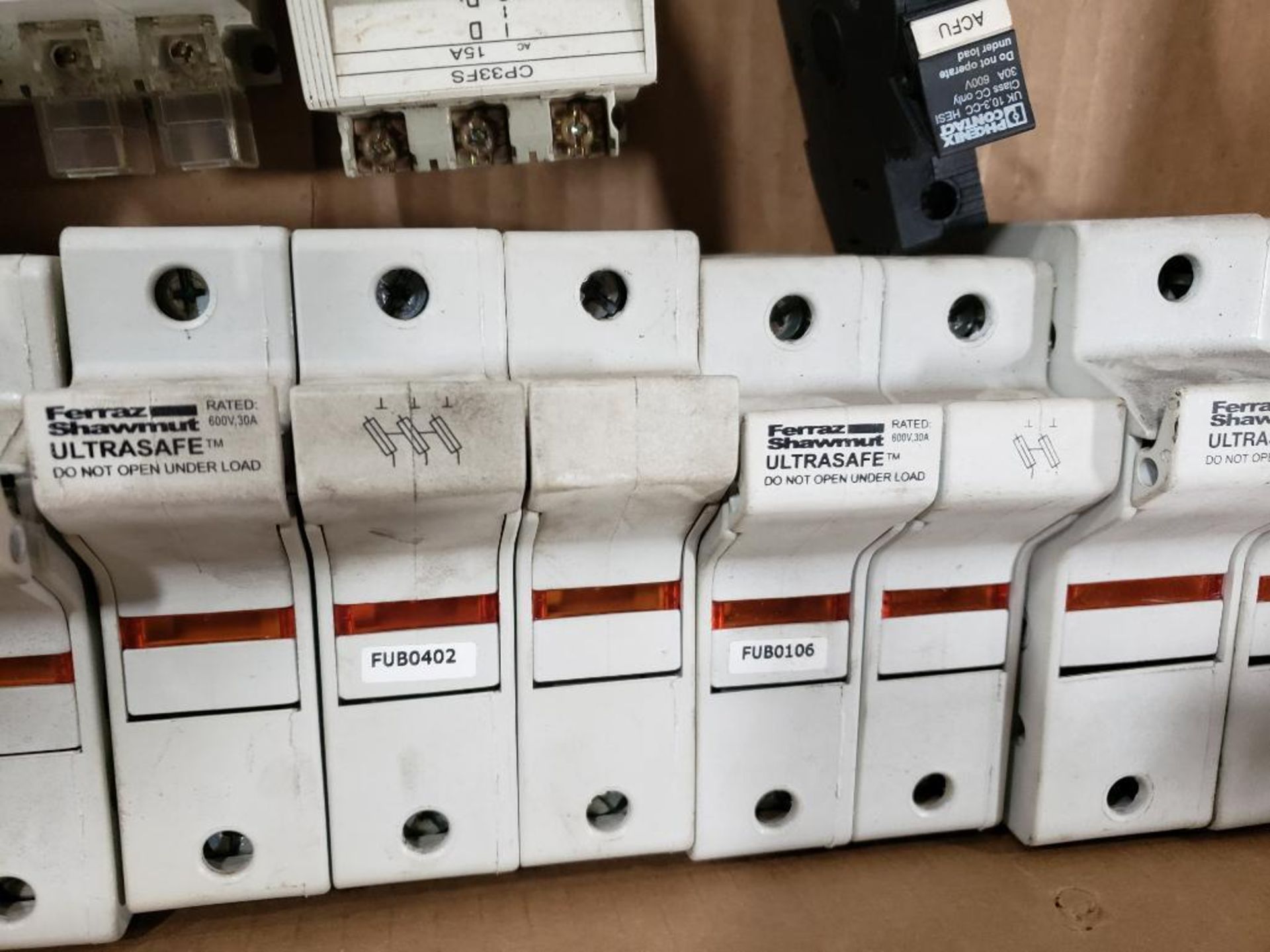 Large assortment of electrical. - Image 10 of 12
