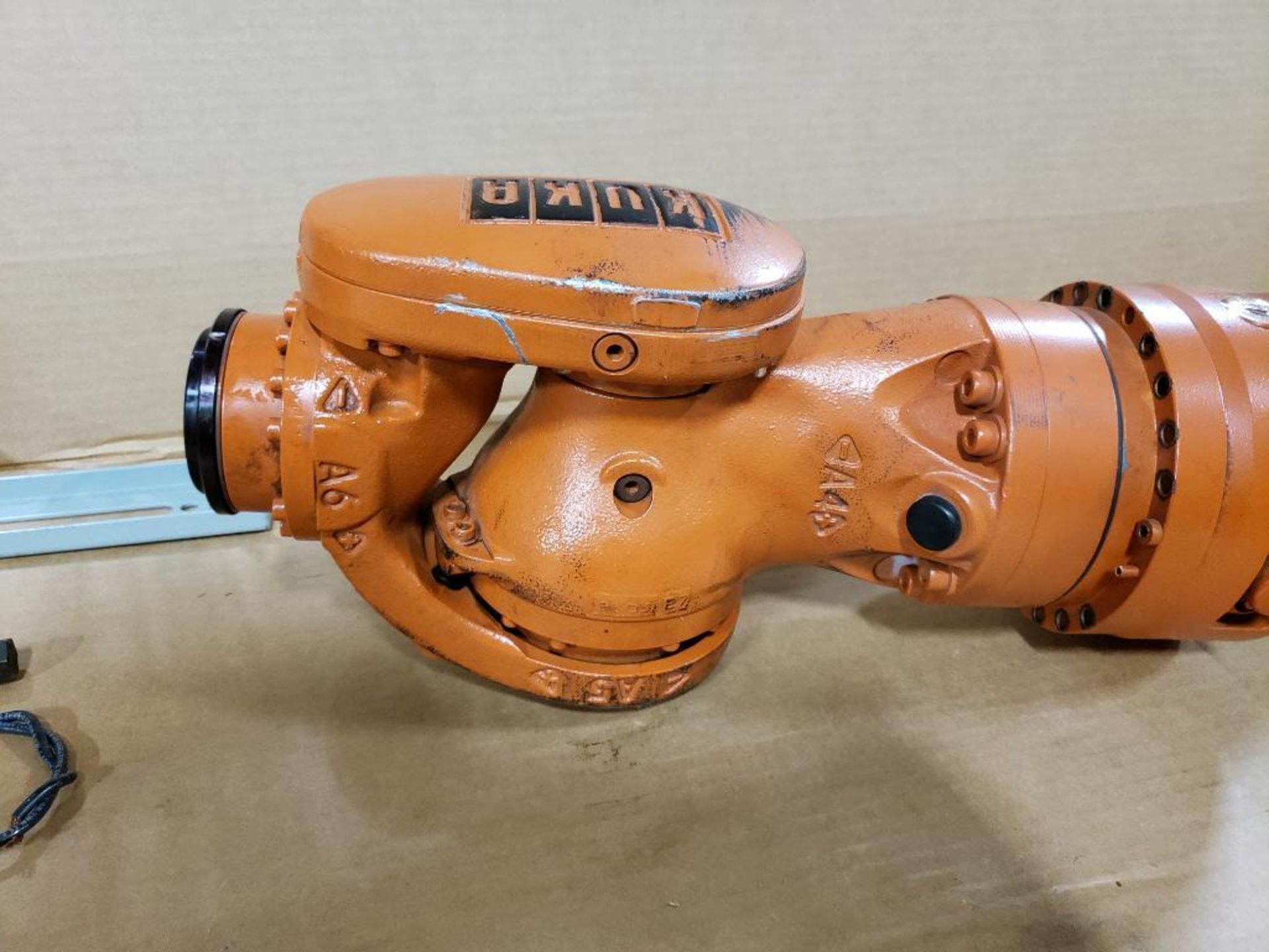 Kuka ZH16 robot arm. - Image 2 of 9