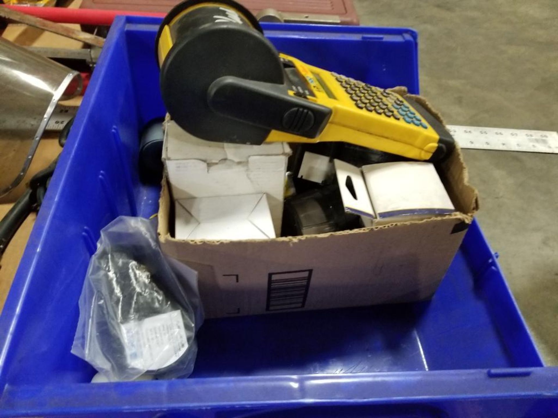 Pallet of assorted tools, label maker, pump. Simer, Porter Cable, Brady. - Image 2 of 16