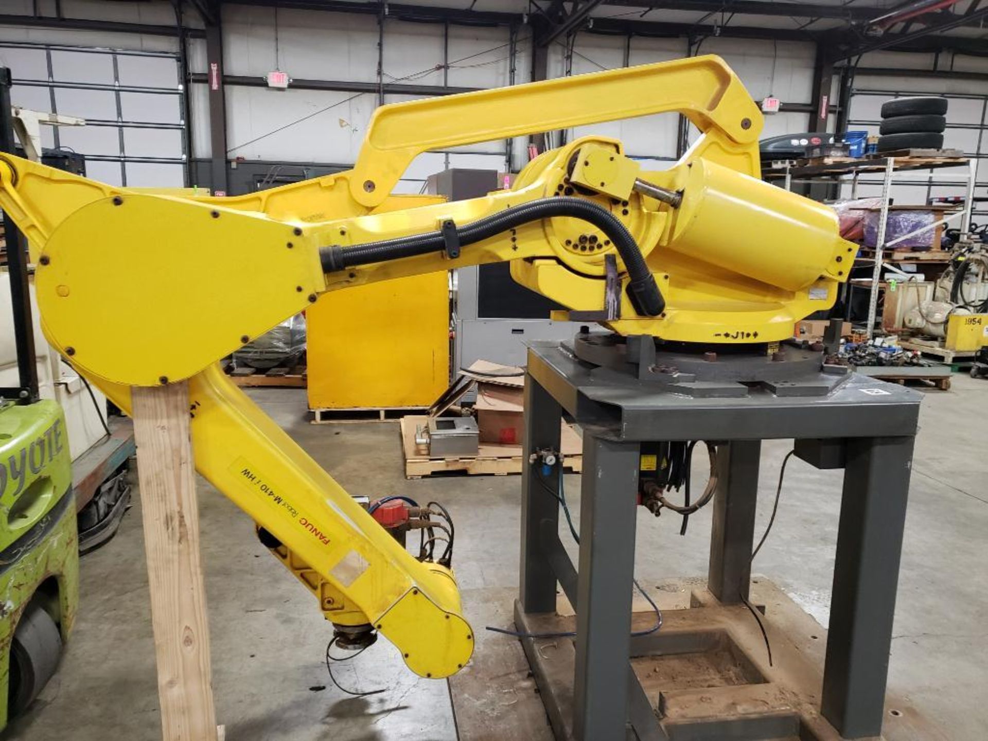 Fanuc M-410i HW robot arm. Does not include controller or cables. (cables have been cut)