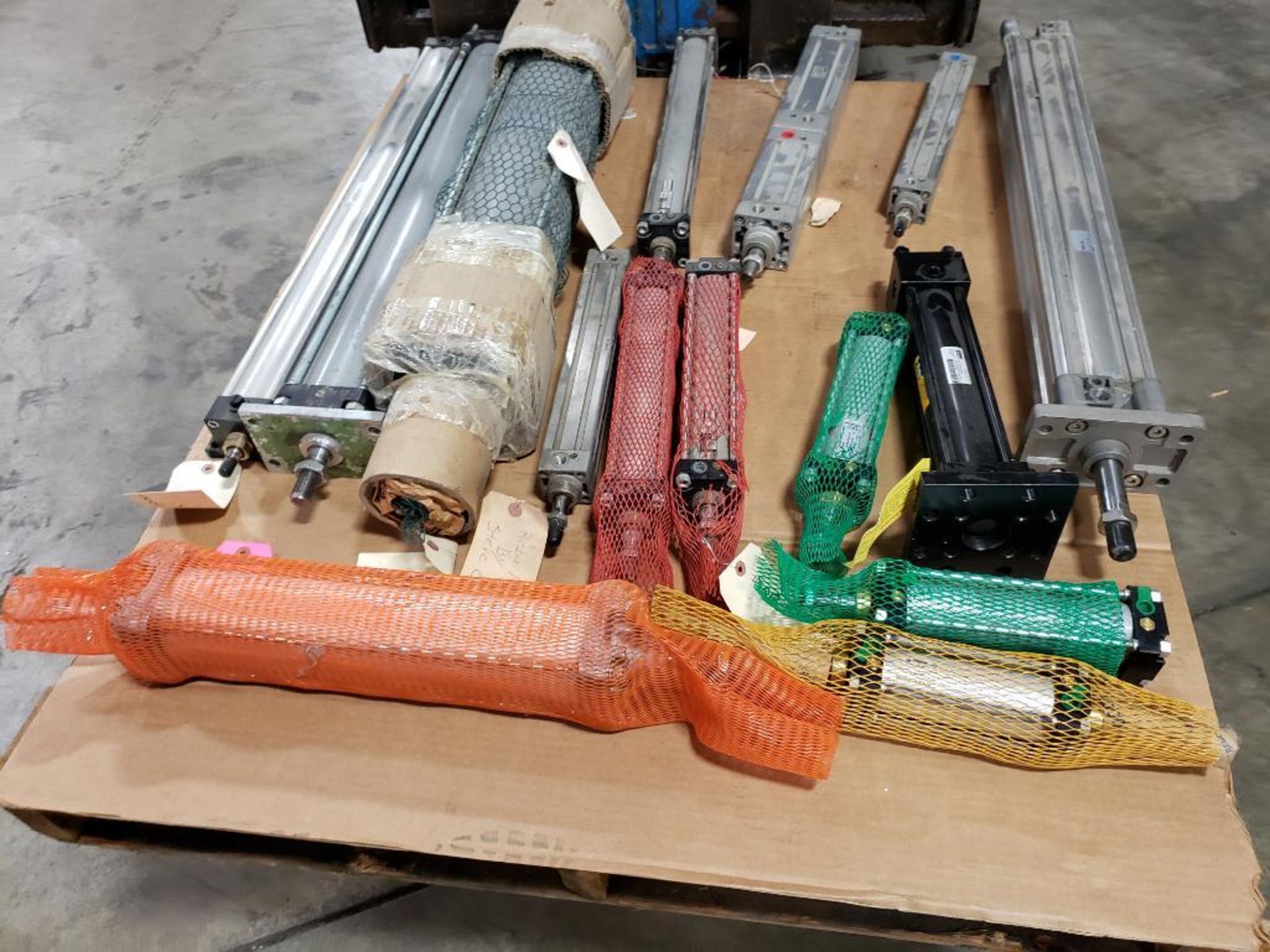 Pallet of assorted pneumatic cylinders. Pneumax, Parker, SMC. - Image 12 of 14