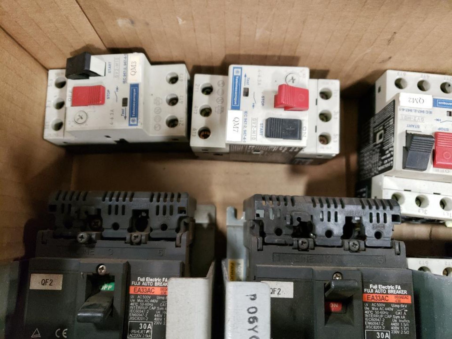 Large assortment of electrical. - Image 11 of 12