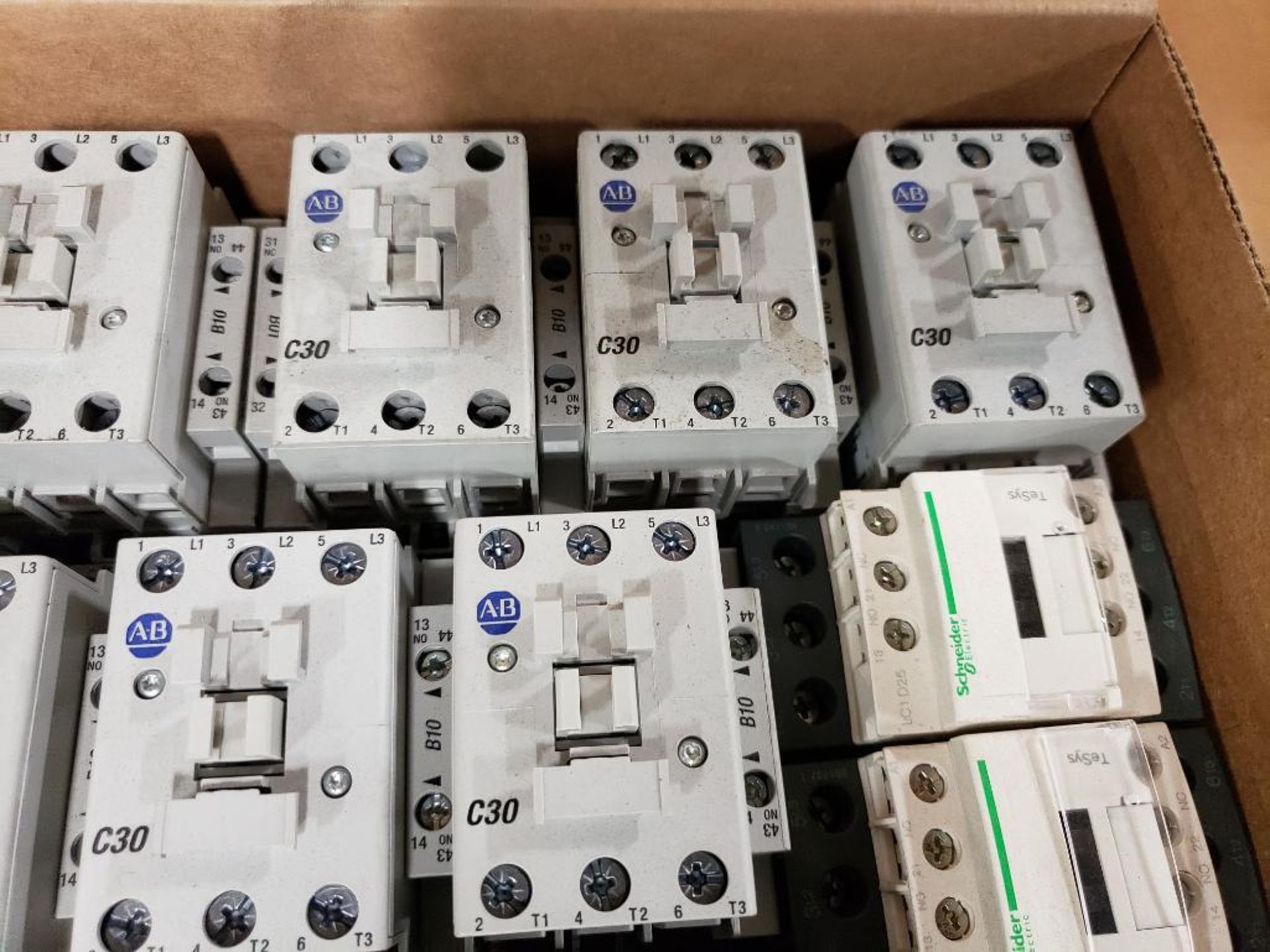 Assorted electrical contactor and relays. Allen Bradley, Schneider Electric. - Image 4 of 8