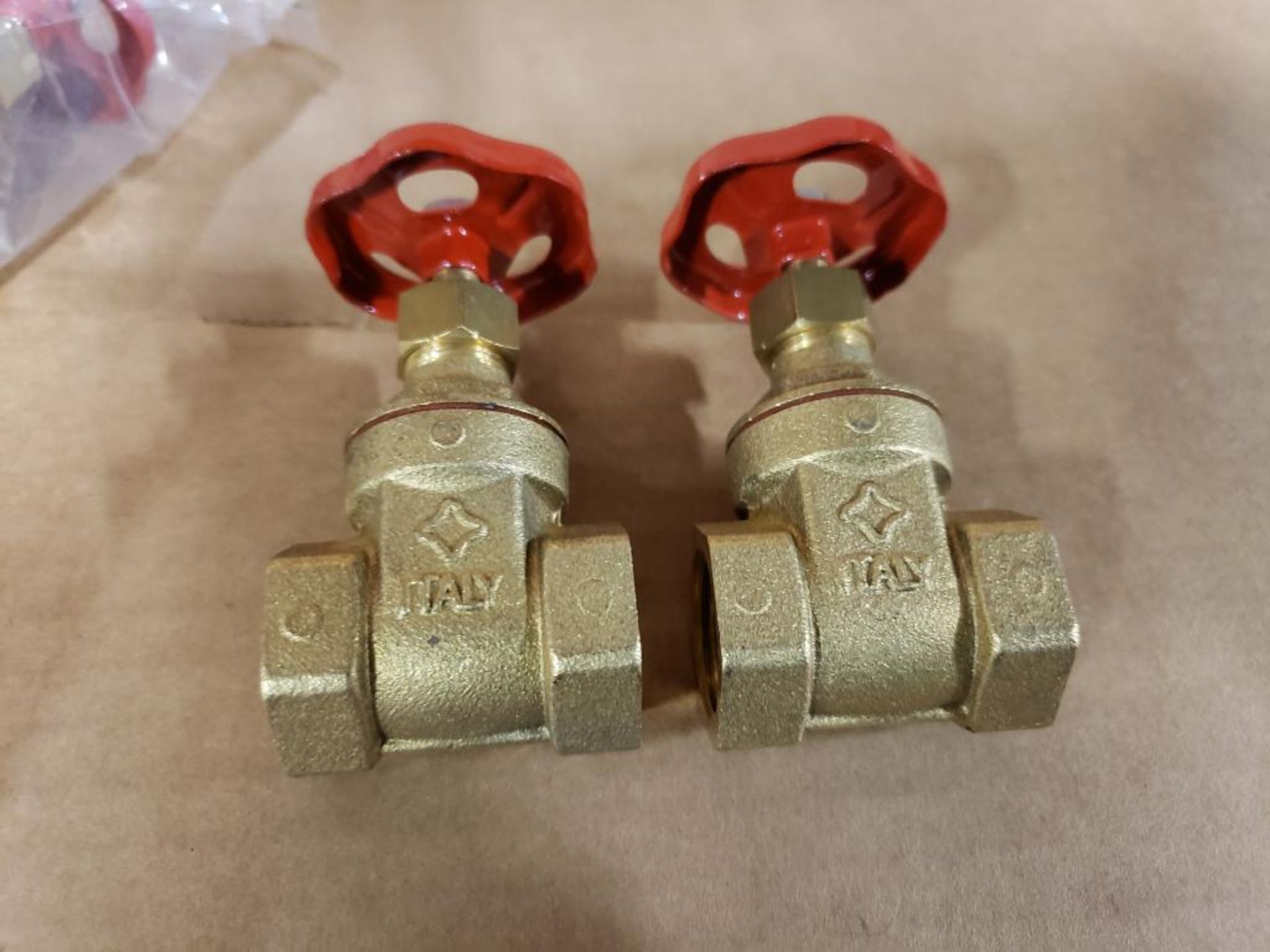 Day Fluid Power GV157-12 gate valves. New in package. - Image 2 of 5