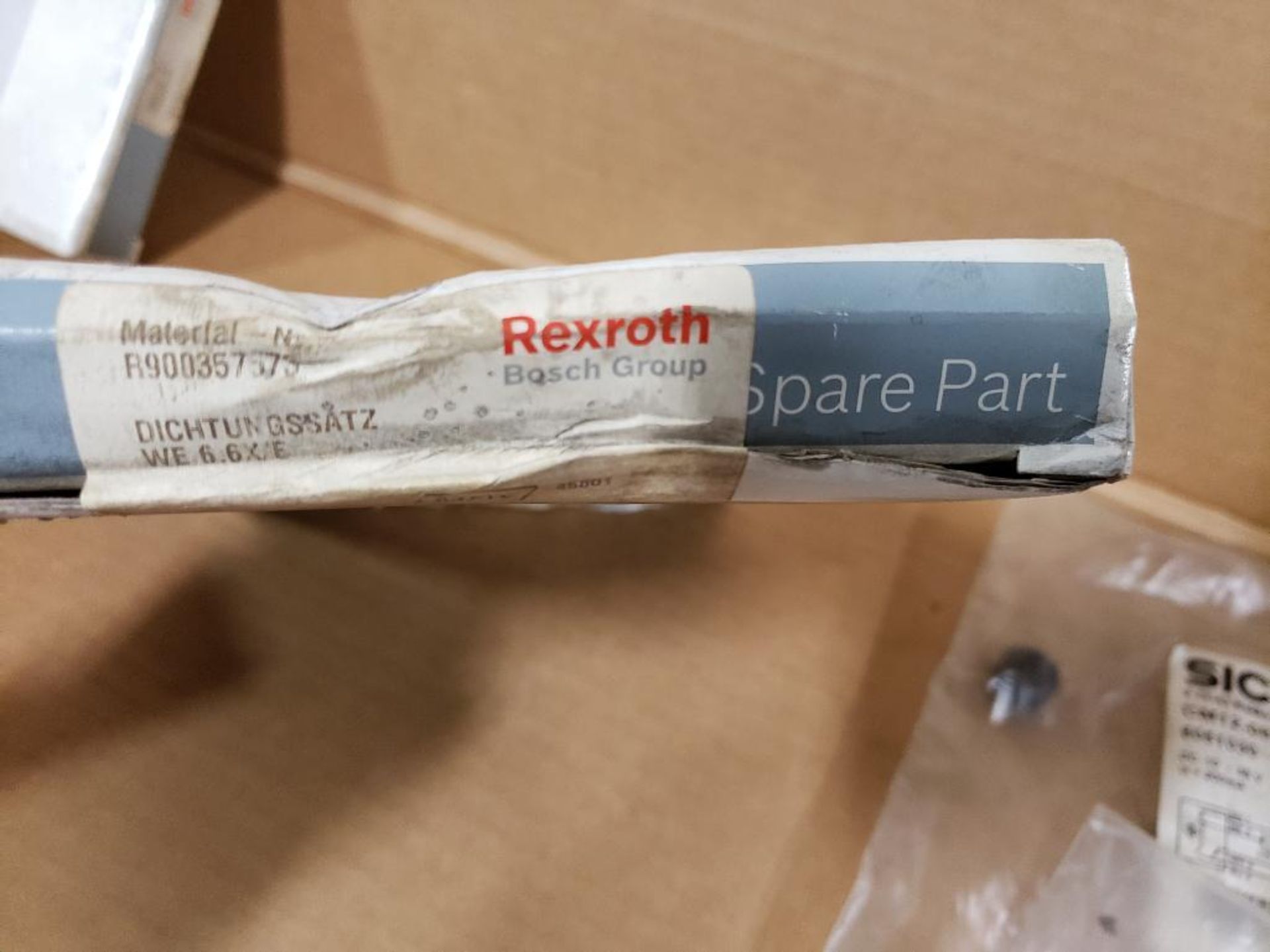 Assorted rebuild kits and sensors. Rexroth, Sick. - Image 5 of 8