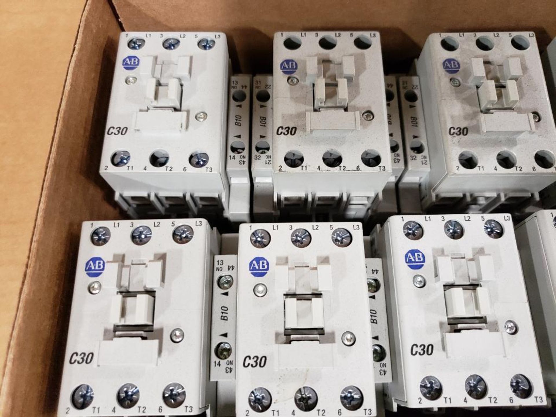 Assorted electrical contactor and relays. Allen Bradley, Schneider Electric. - Image 3 of 8