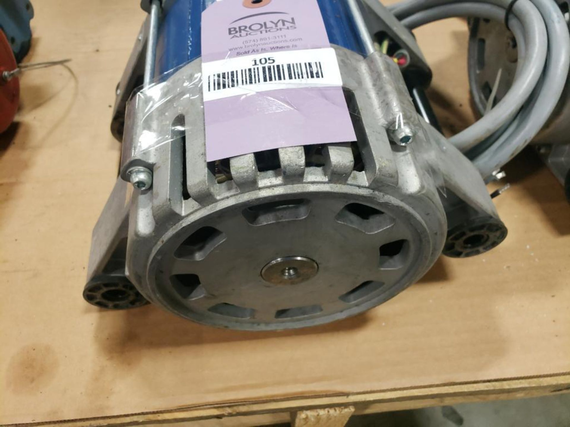 3Kw Cantoni motor. Model 3W-100L-4B-P51. - Image 5 of 5