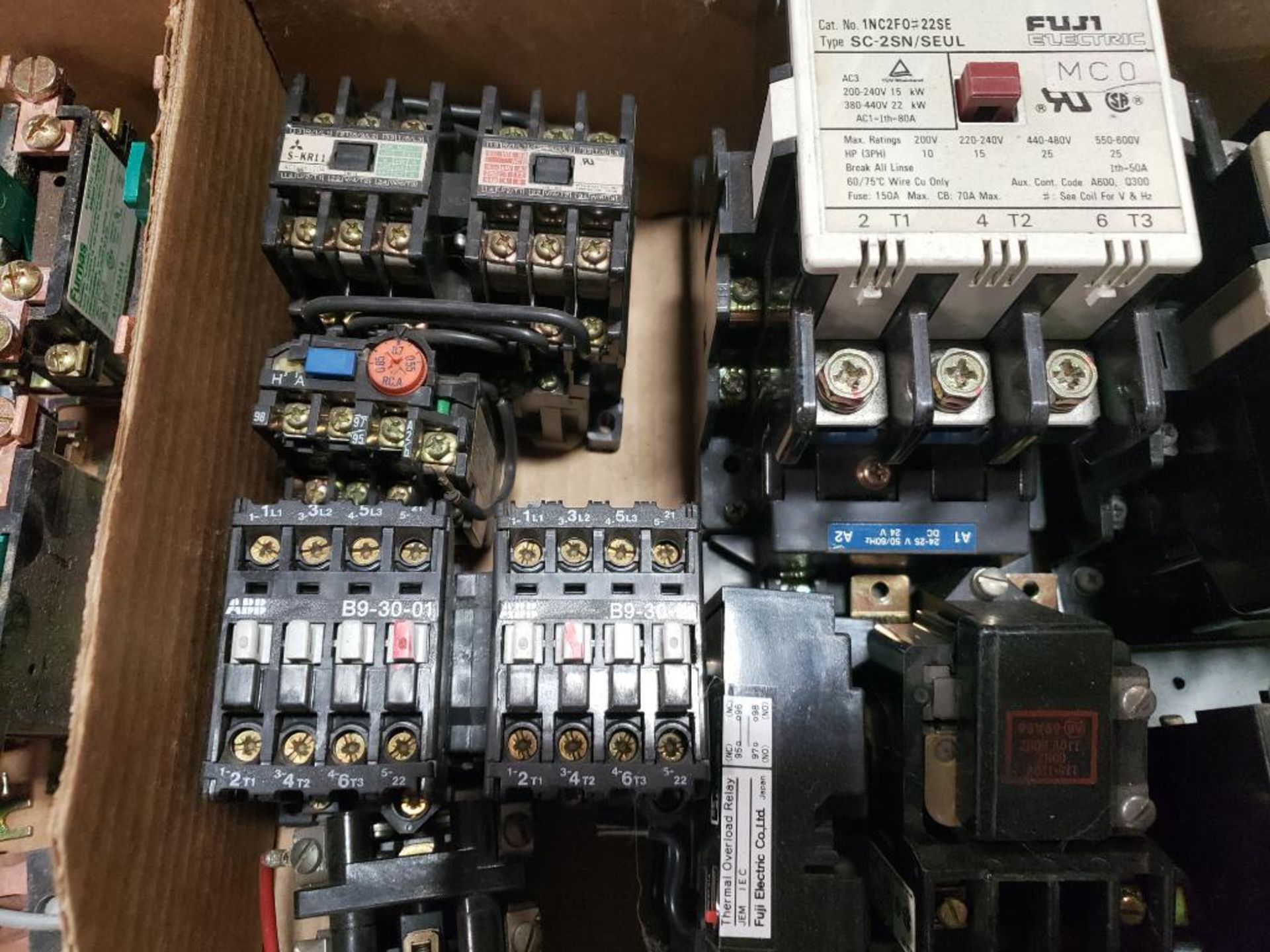 Assorted electrical relays, contactors. Fuji, Allen Bradley. - Image 6 of 13