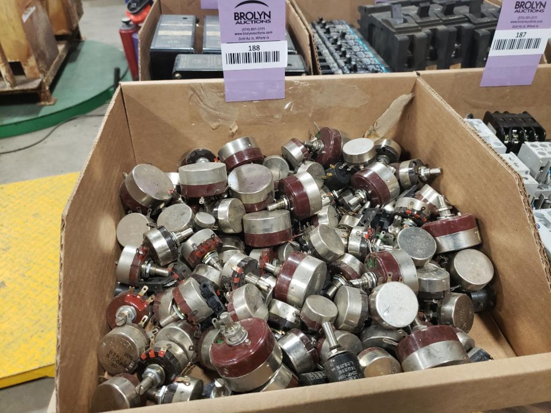 Assorted electrical potentiometer. Violet, Sakae.