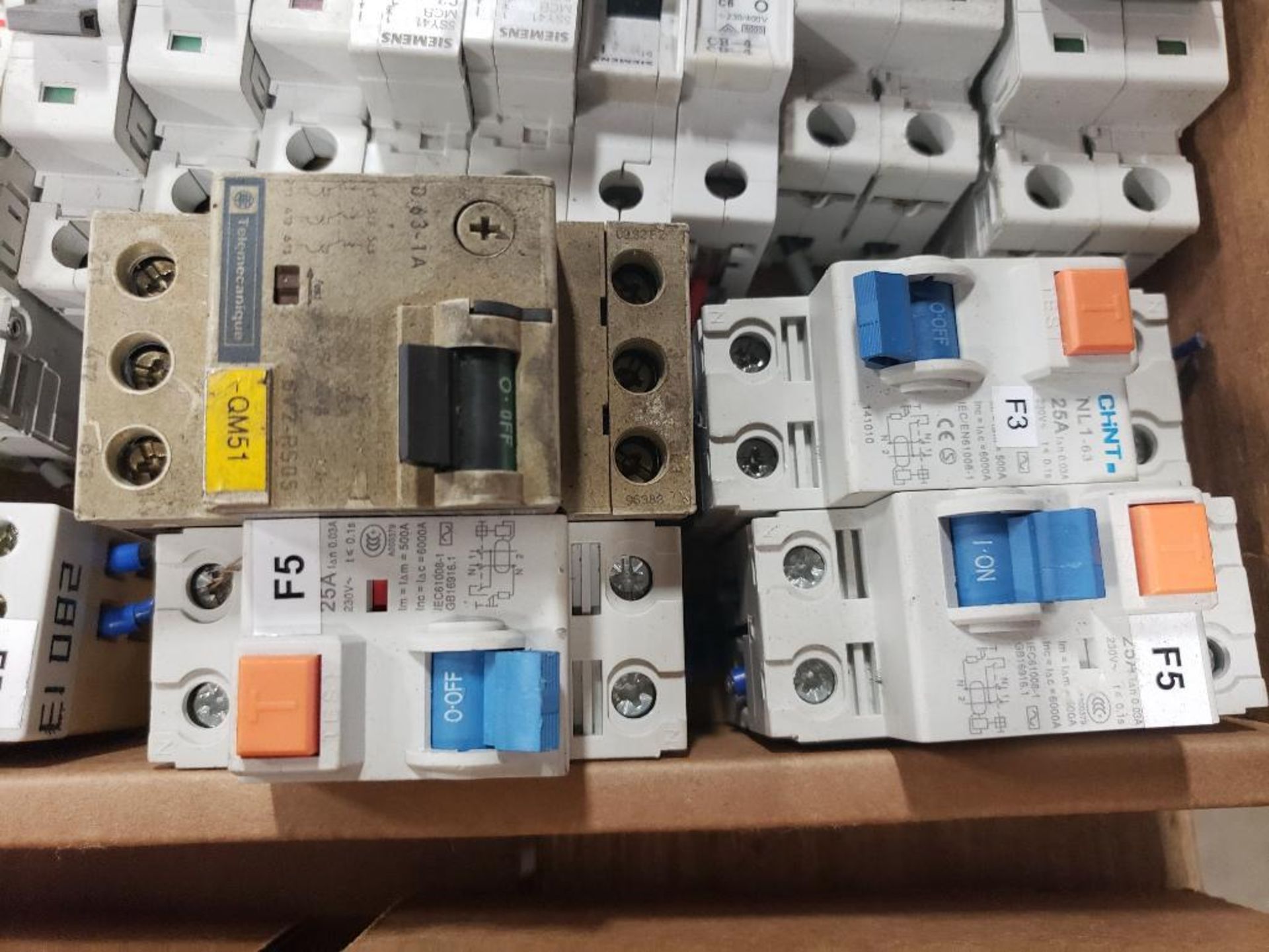 Assorted electrical breakers, contactors. Cutler Hammer, Siemens, Telemecanique. - Image 7 of 7