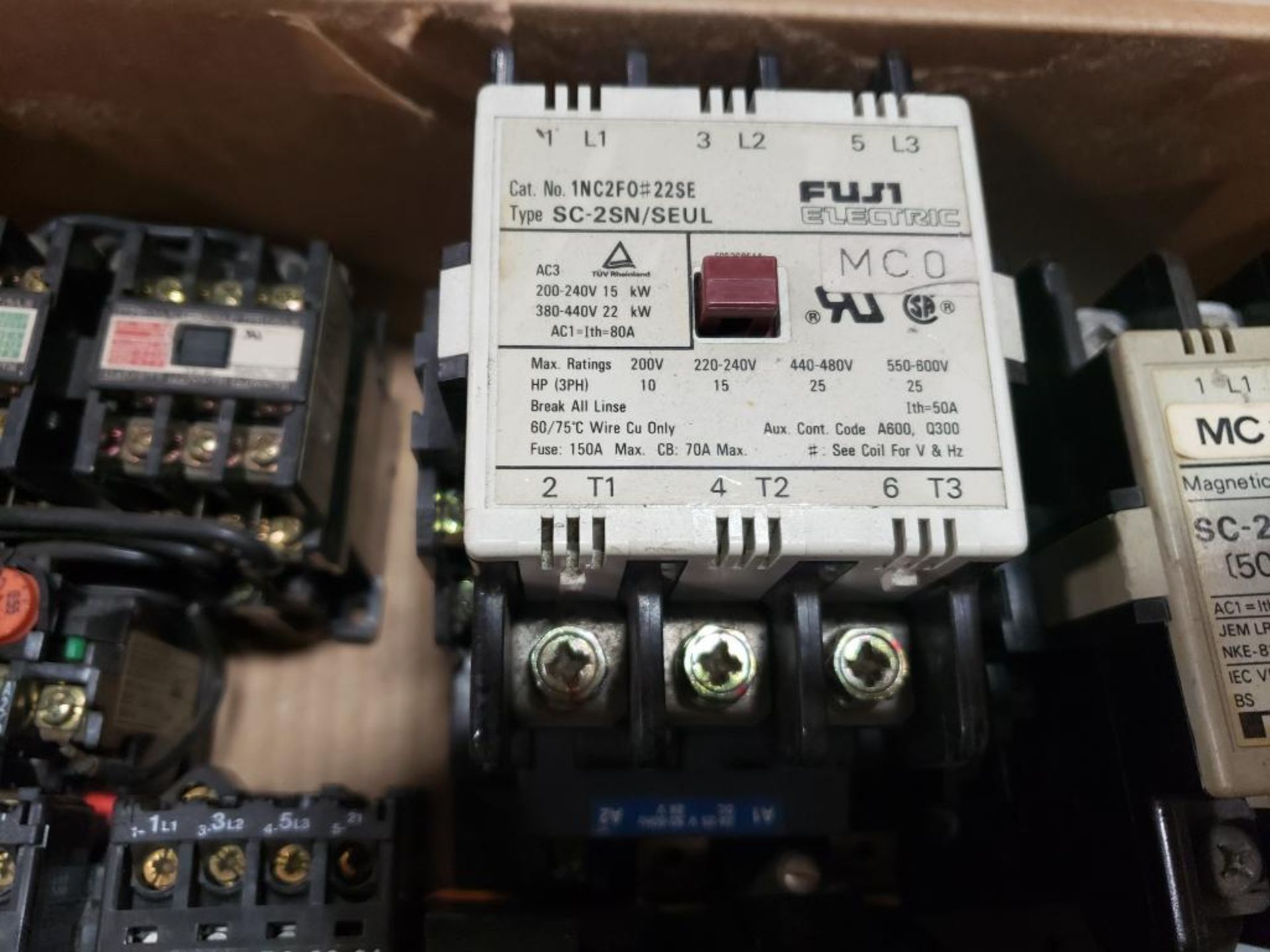 Assorted electrical relays, contactors. Fuji, Allen Bradley. - Image 5 of 13
