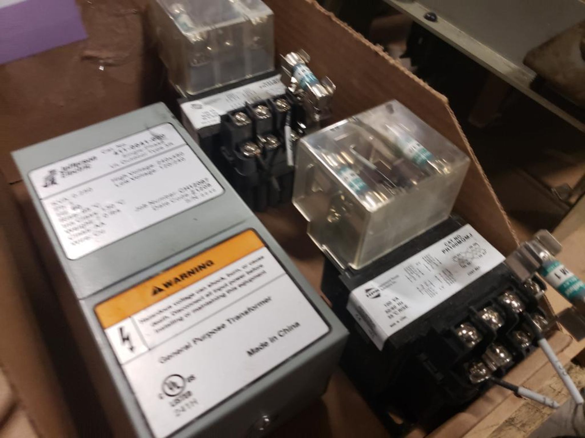 Qty 3 - Assorted electrical transformer,. Jefferson Electric, Hammond Power Solutions. - Image 4 of 6