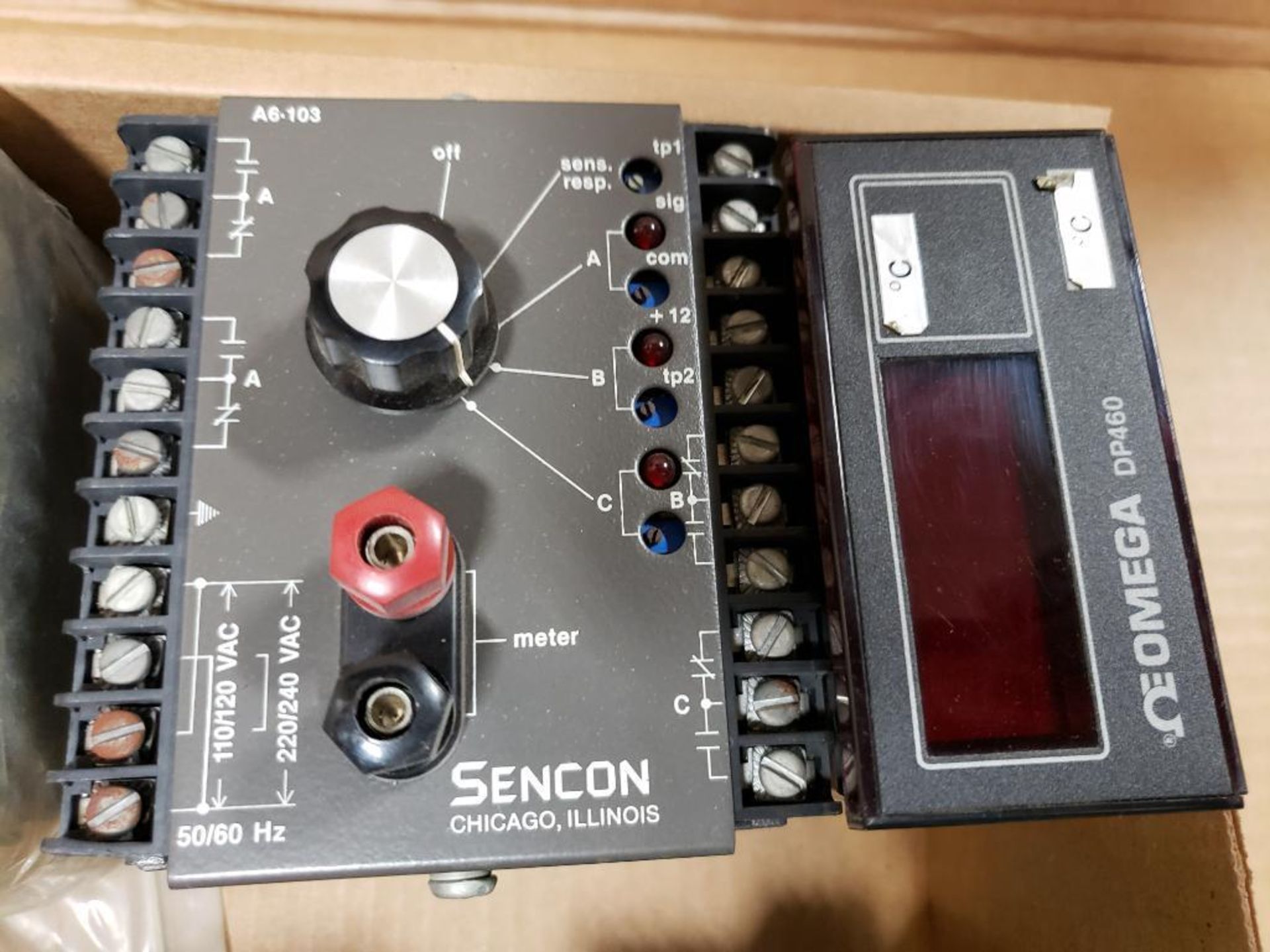 Assorted electrical relay, panel meter, process controller. Sencon, Omega, Shunk. - Image 4 of 9