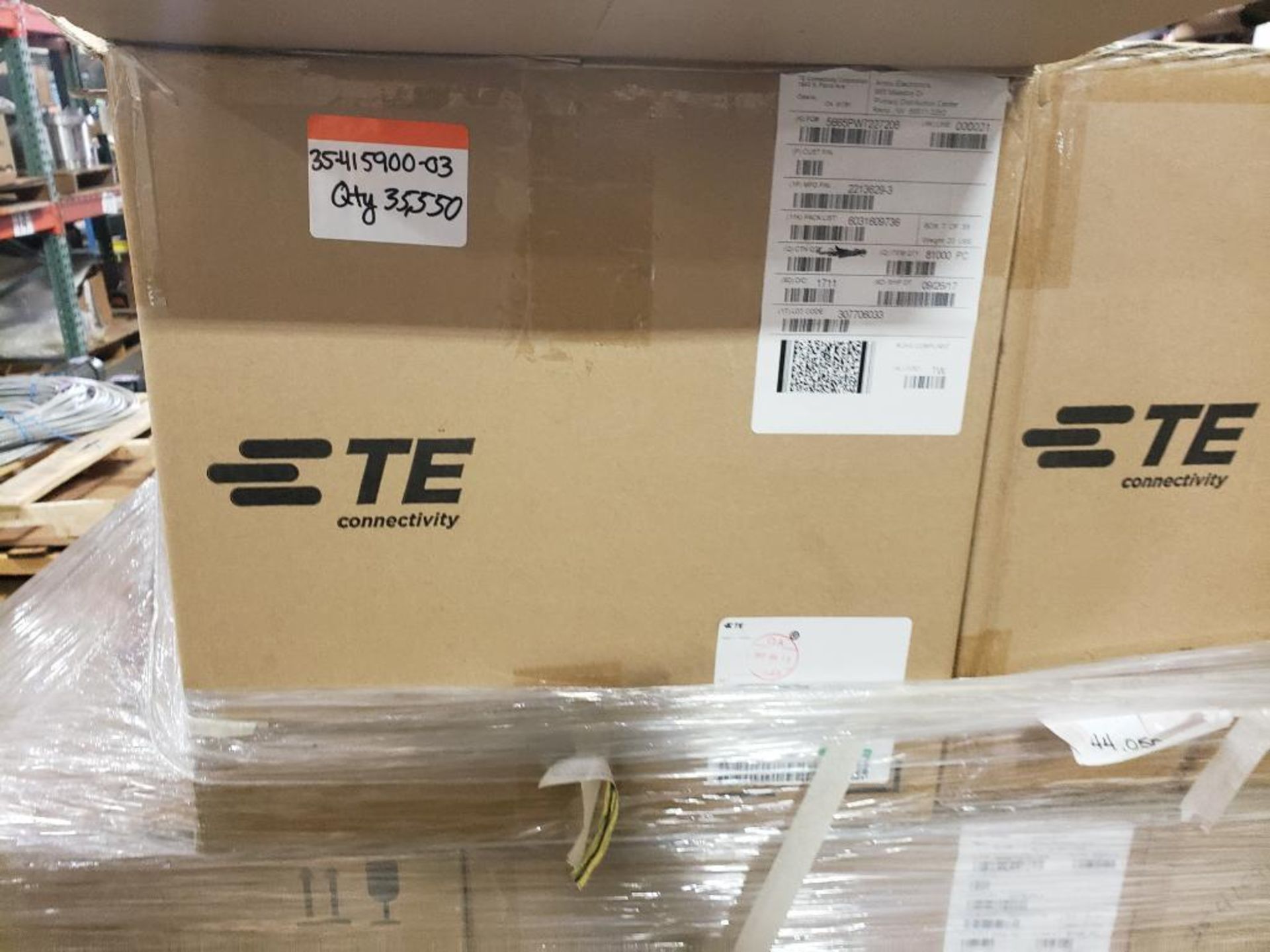 Qty 9000 - TE Connectivity part number 2213629-3. (4 bulk boxes of 9 reels) - Image 9 of 12
