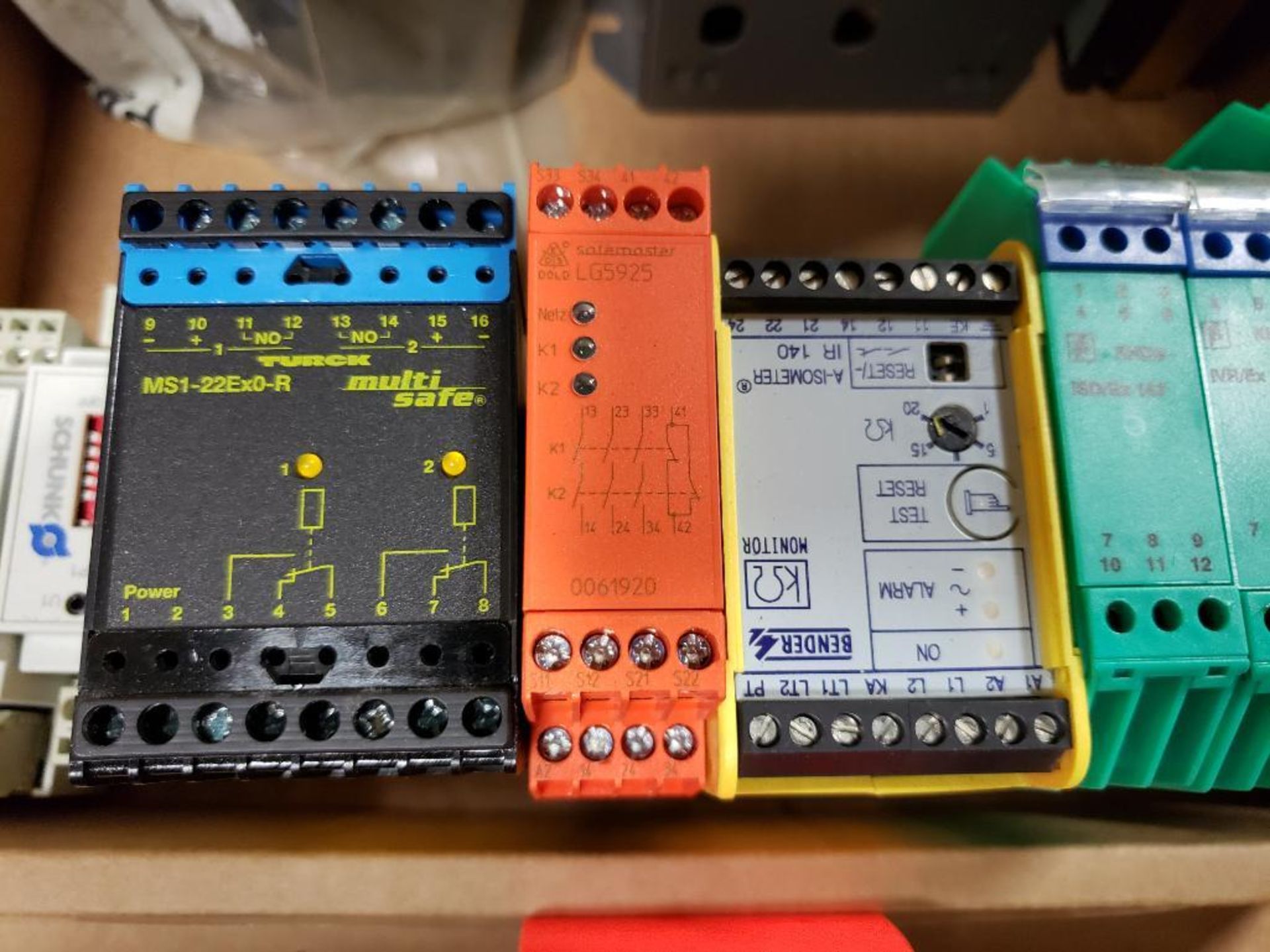 Assorted electrical relay, panel meter, process controller. Sencon, Omega, Shunk. - Image 6 of 9