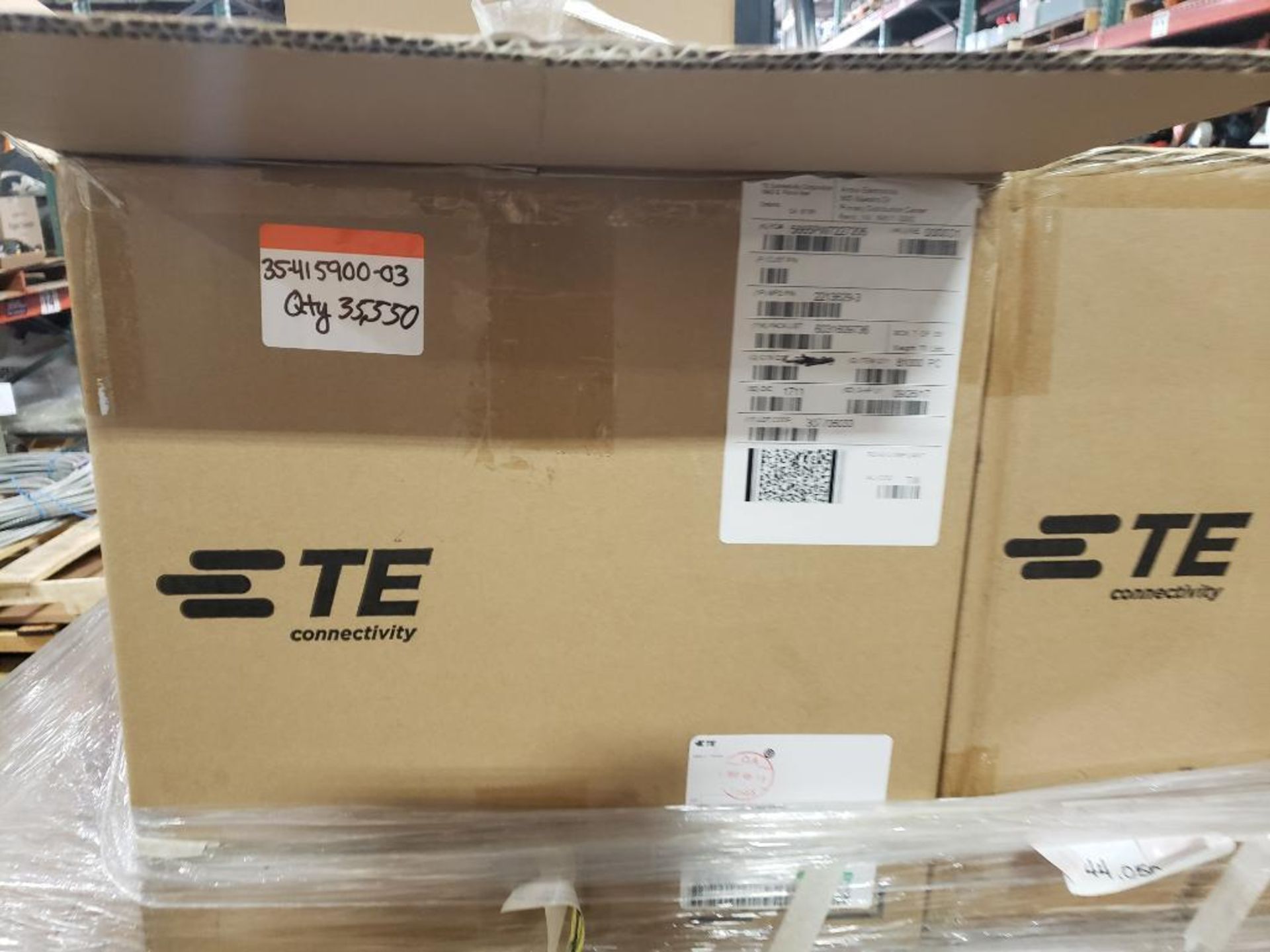 Qty 9000 - TE Connectivity part number 2213629-3. (4 bulk boxes of 9 reels) - Image 5 of 14