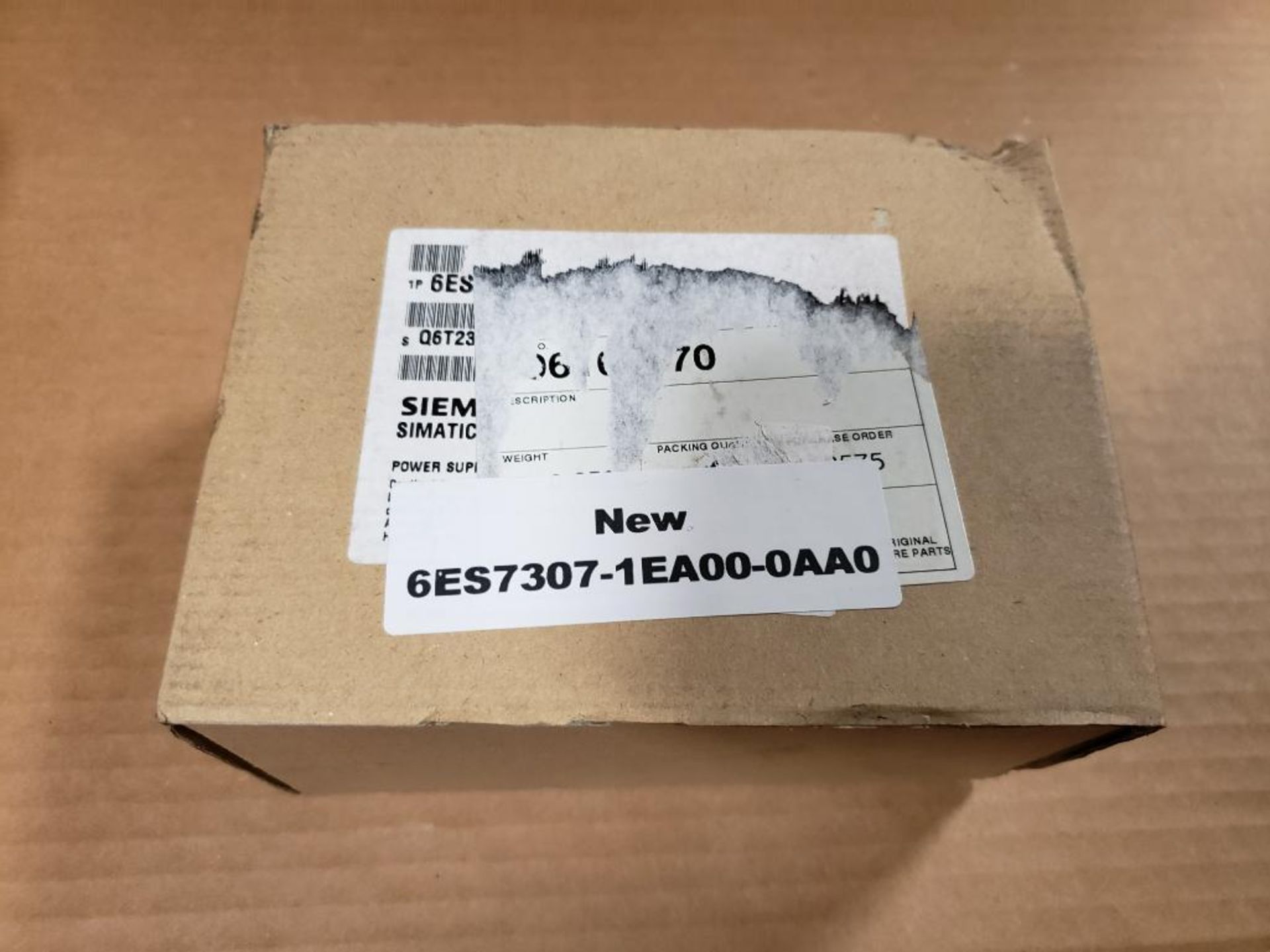 Siemens 307-1EA00-0AA0 power supply. New in box. - Image 2 of 3