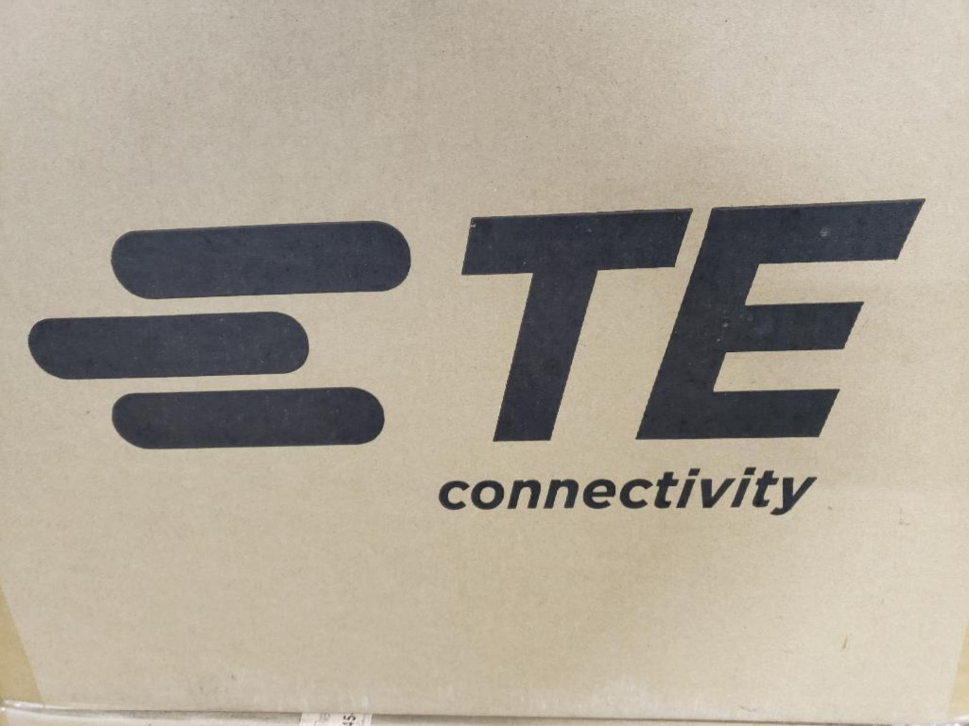 Qty 9000 - TE Connectivity part number 2213629-2. (4 bulk boxes of 9 reels) - Image 5 of 14