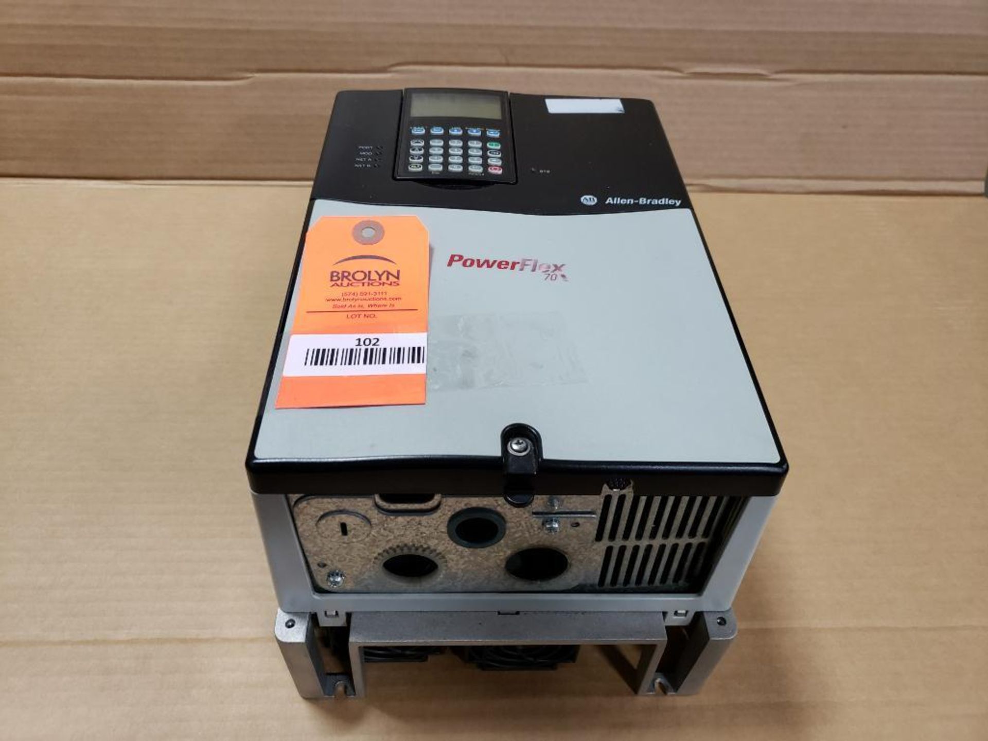 30HP Allen Bradley Power Flex 70 adjustable frequency AC drive. 20A-E-032A0AYNNNC0.