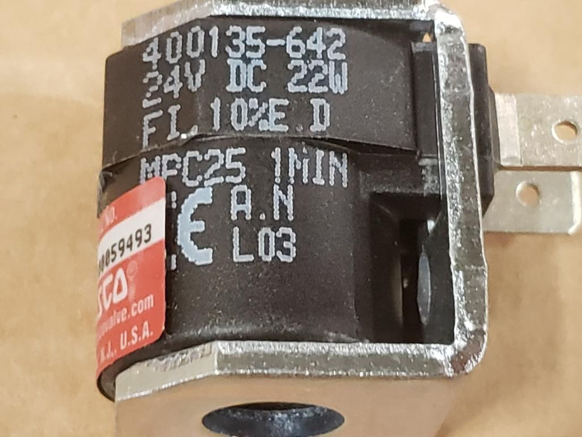 Qty 24 - ASCO USF8257A001 0-125psi air solenoid valve. 400135-642 24VDC 22W Coil. New no package. - Image 5 of 5