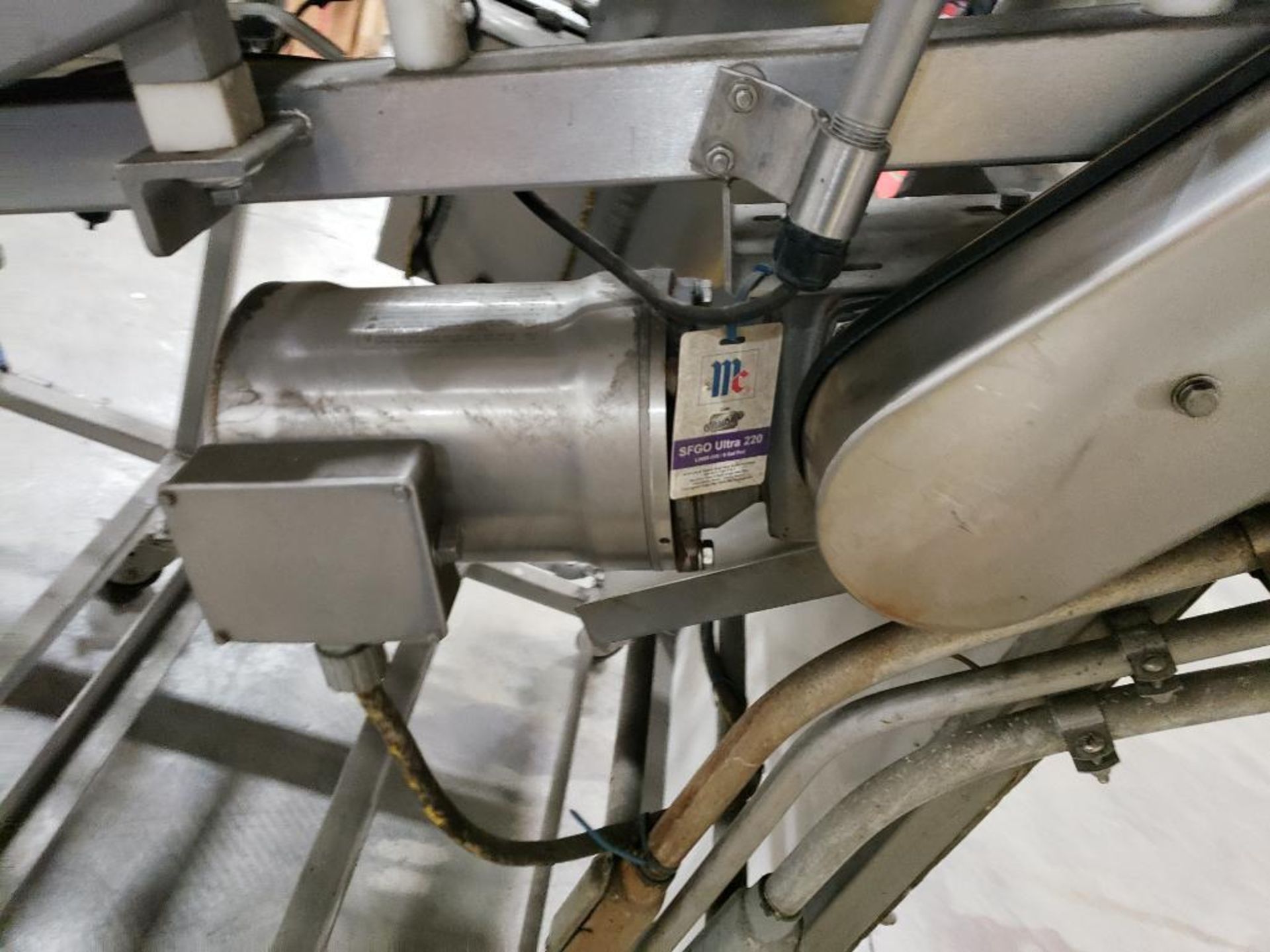 Include conveyor with Mettler Toledo Safeline metal detector machine. - Image 19 of 22