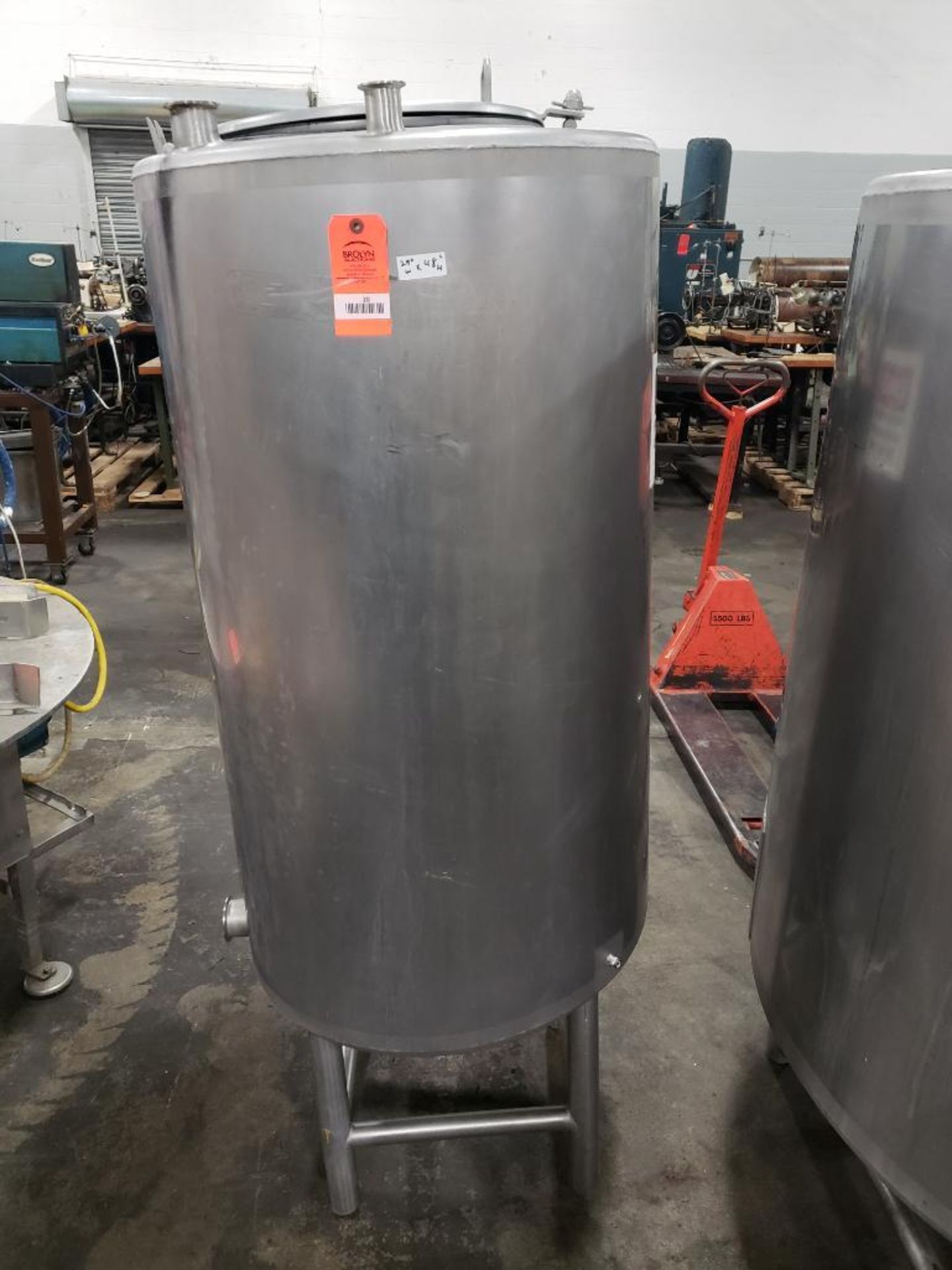 Approx 135 gallon Stainless steel holding tank. Approx dimensions 47in wide by 48in tall.